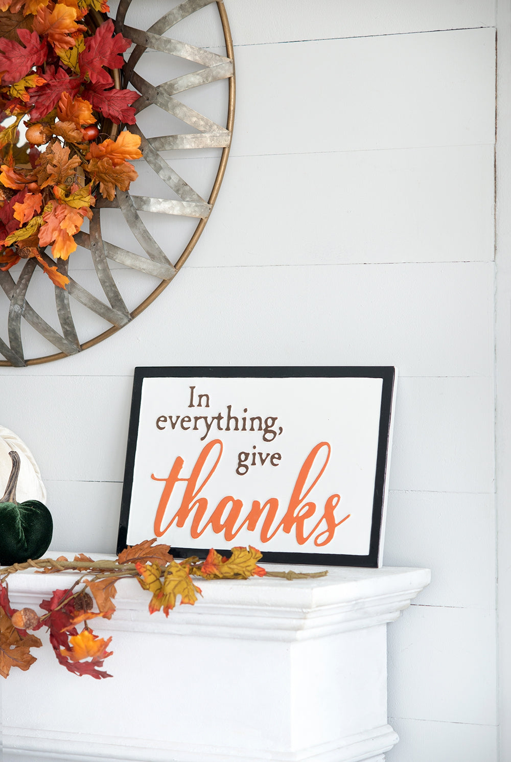 Set of 2, 16x10.5" Thanks Wall Sign, Wall Art Decor for Harvest Festival Fall Festival & Thanksgiving Table Decorations
