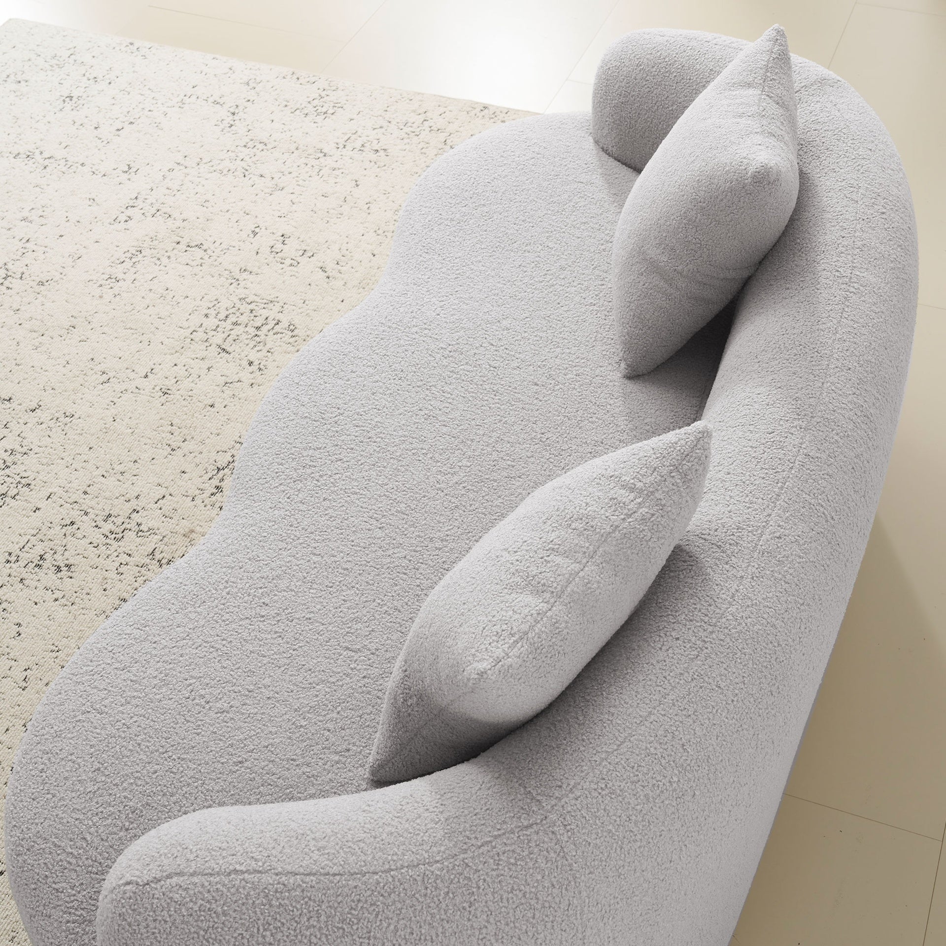 Grey Curved Loveseat Sofa with Round Armrest, Compression Couch with 2 Pillows, Cream Couch for Small Space, Living Room, Bedroom, No Assembly