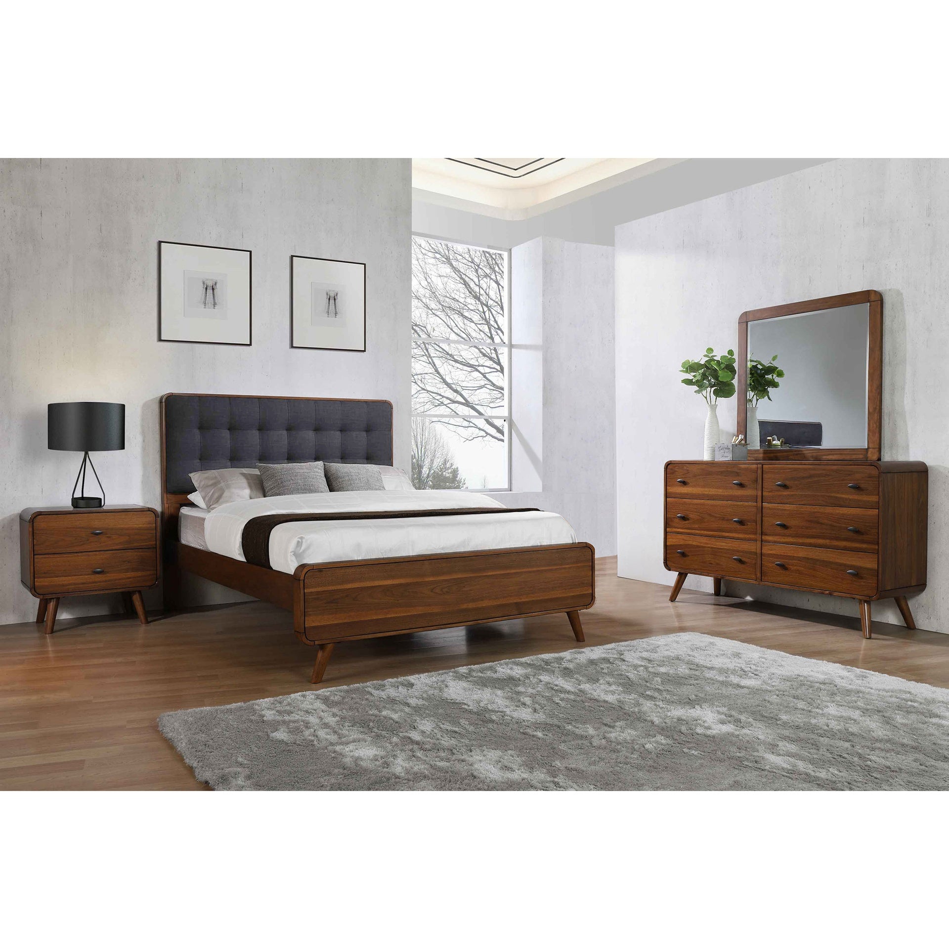 Roxbury Dark Walnut 4-piece Eastern King Bedroom Set