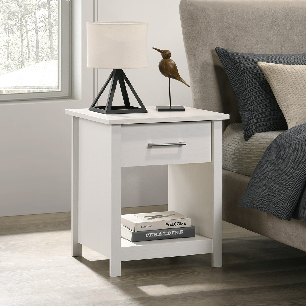 Seraphiel 20"W White 1-Drawer Nightstand Bedside Table