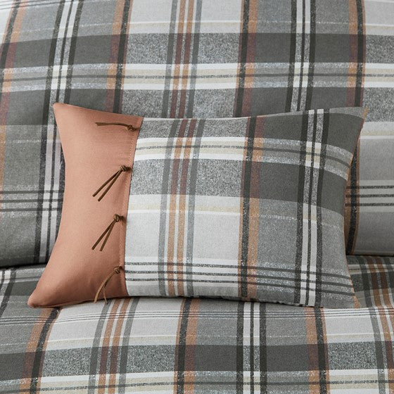Full/Queen Plaid Comforter Set