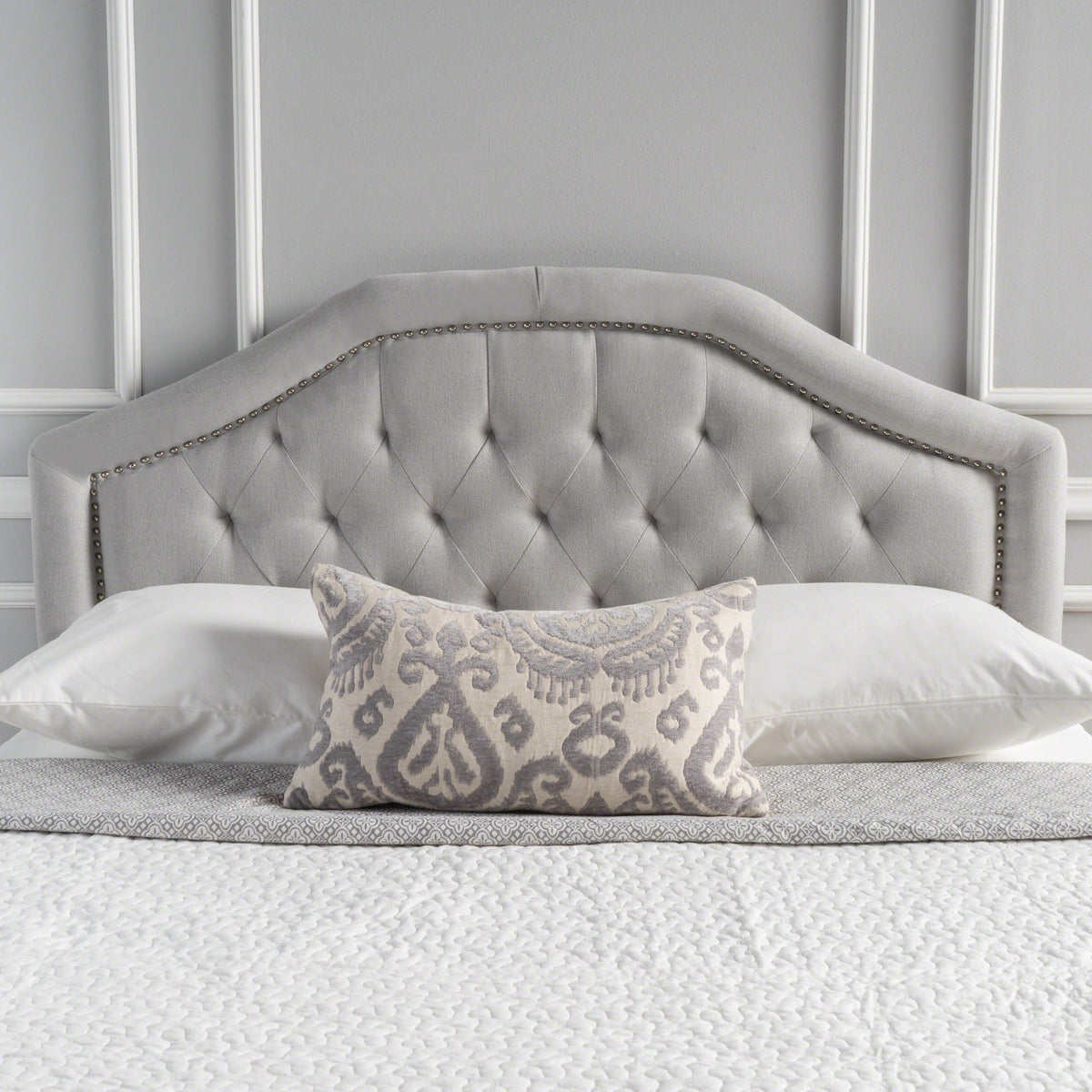Tufted Upholstered Headboard Queen Size, Solid Wood Head Board with Durable Metal Legs, Adjustable Height Queen headboard with Nailhead Trim in Bedroom