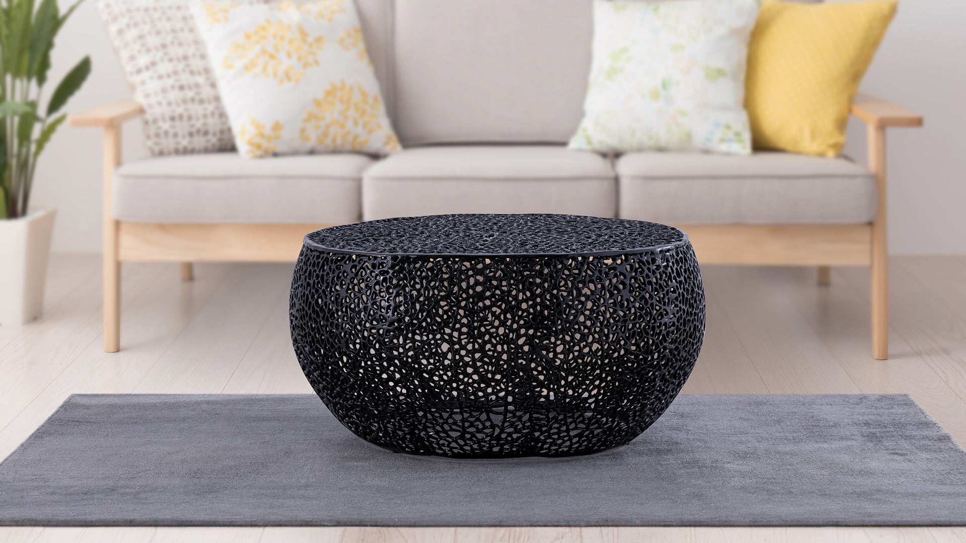 T3502-32 Round Coffee Table in Black  same as B009140728 (CA inventory)