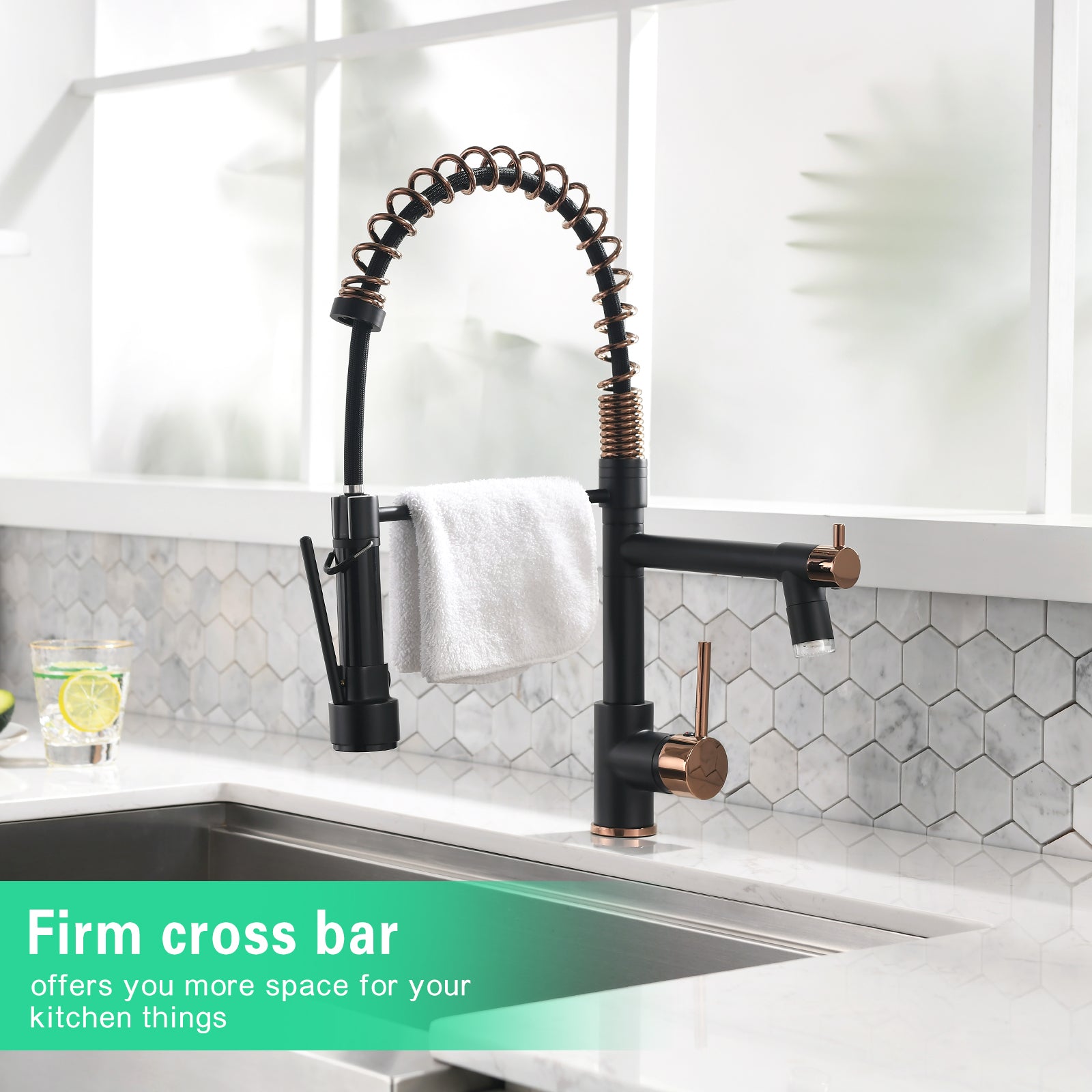 Commercial Kitchen Faucet with Pull Down Sprayer, Single Handle Single Lever Kitchen Sink Faucet