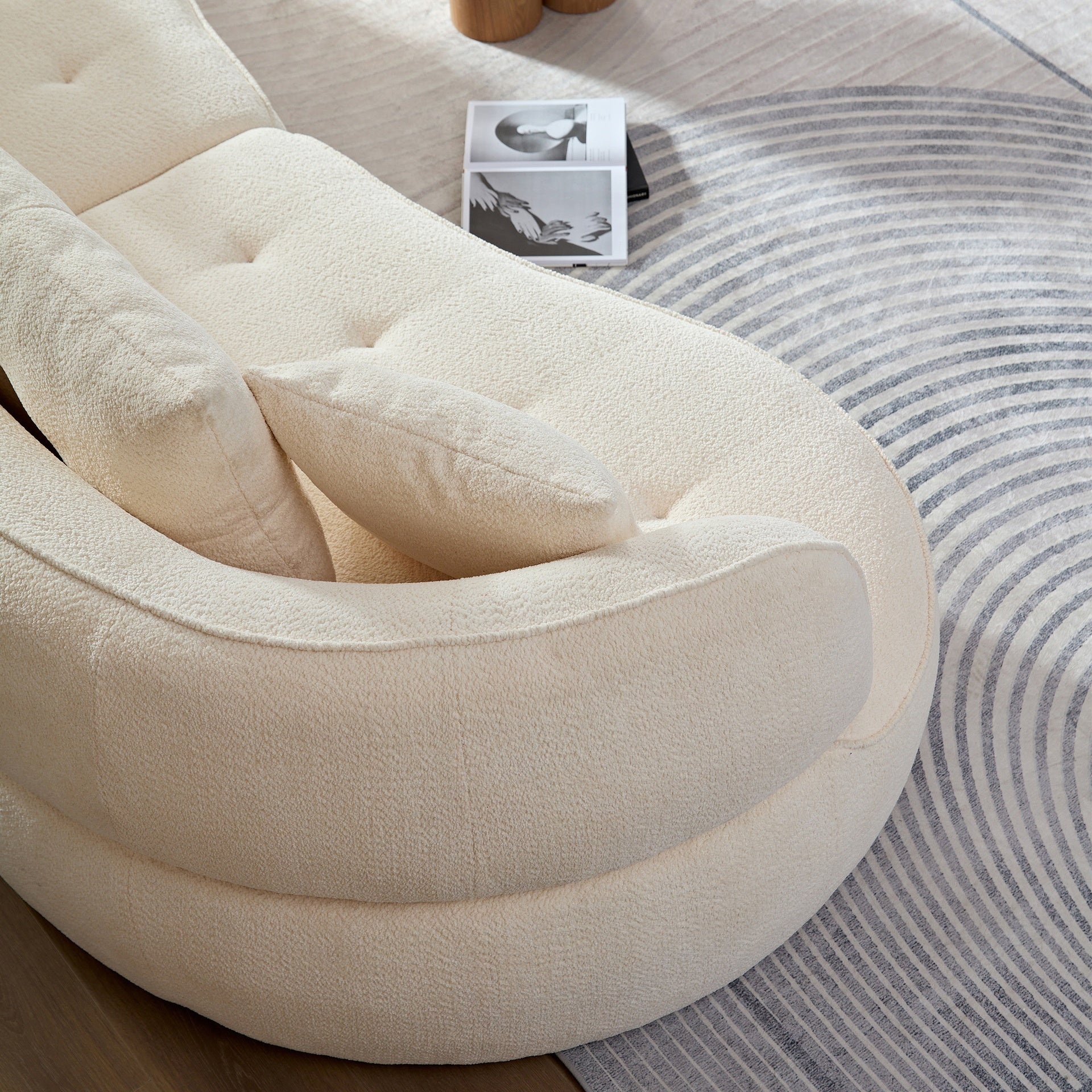 WKS7W White sectional sofa with removable pillows, durable fabric, solid wood frame, 4-person sofa