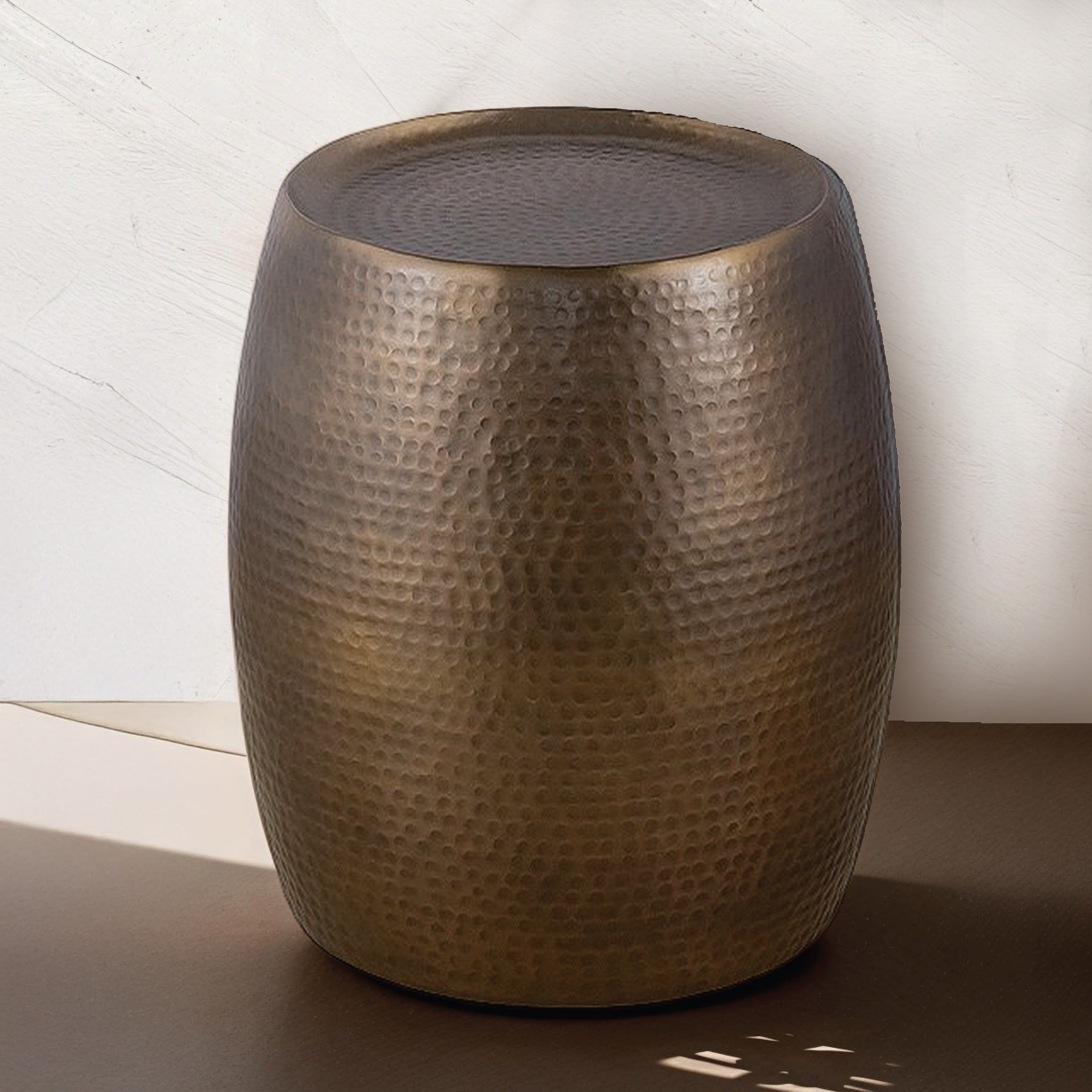 ET501 Modern Contemporary Aluminum material 21" Height End Table, Side Table with Glossy Hand Hammered Design Antique Gold      same asG150108435  (NJ inventory)