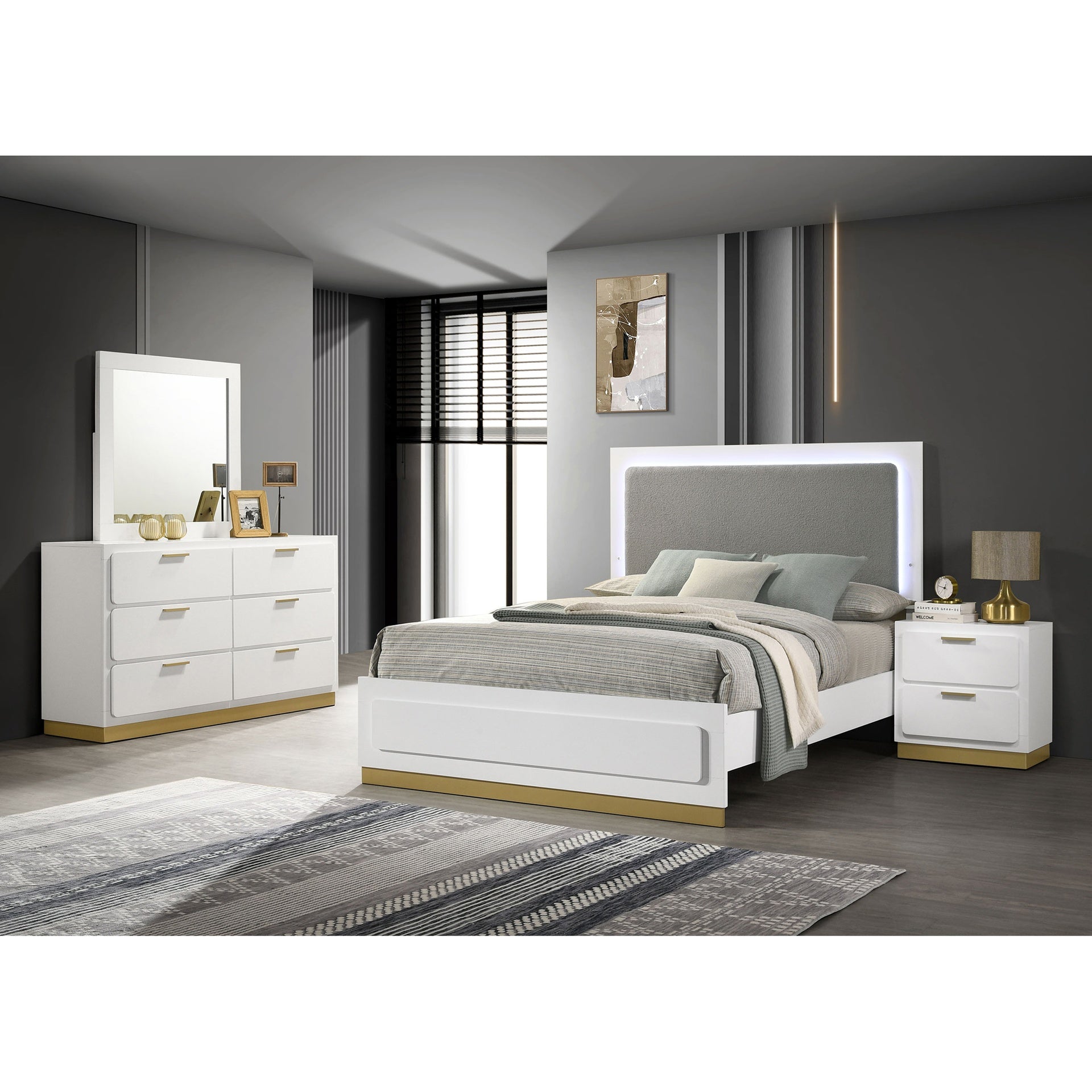 Sophia White 4-piece Eastern King Bedroom Set