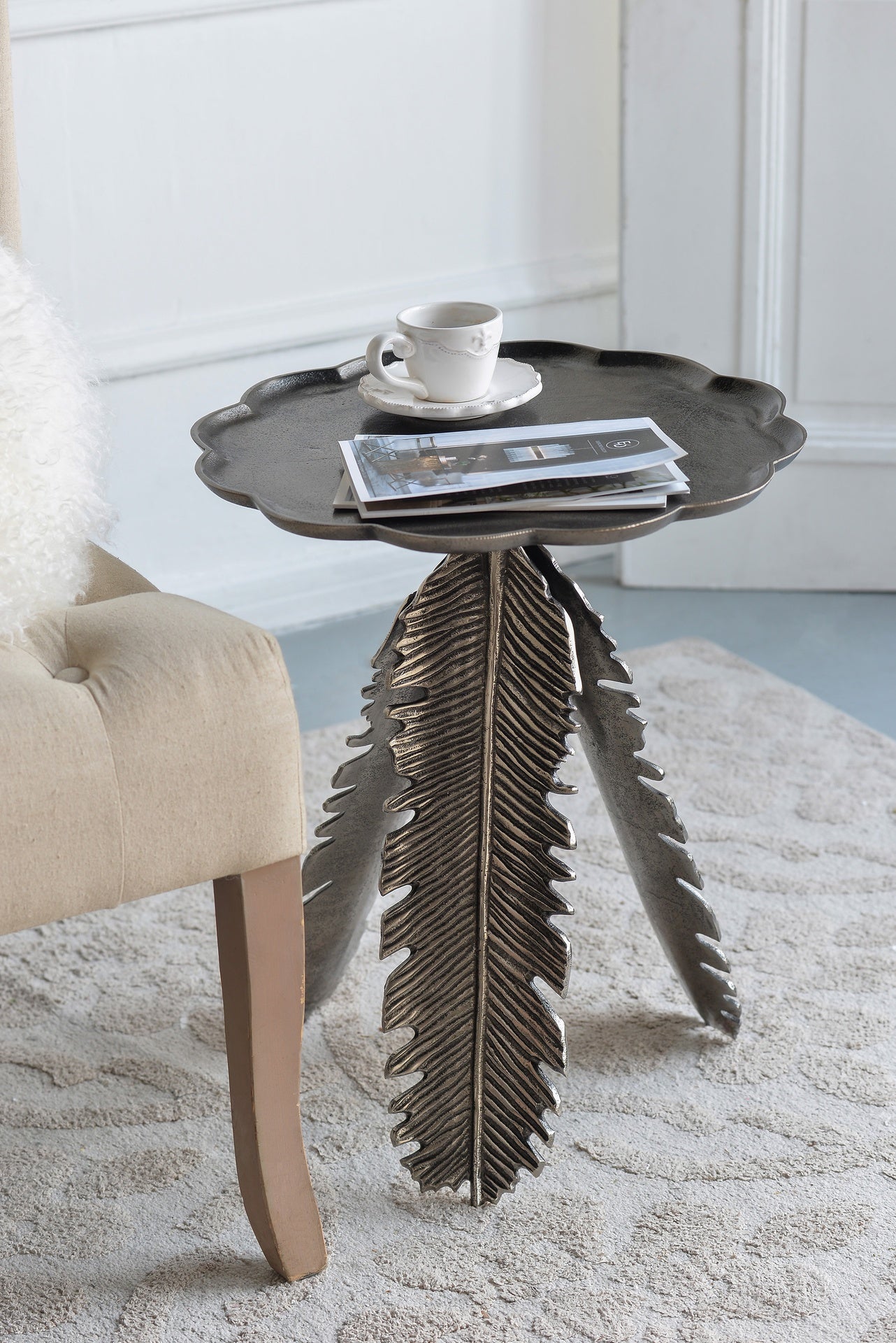 16.9x16.9x19.7 Leaf Side Table, Silver Antique Finish