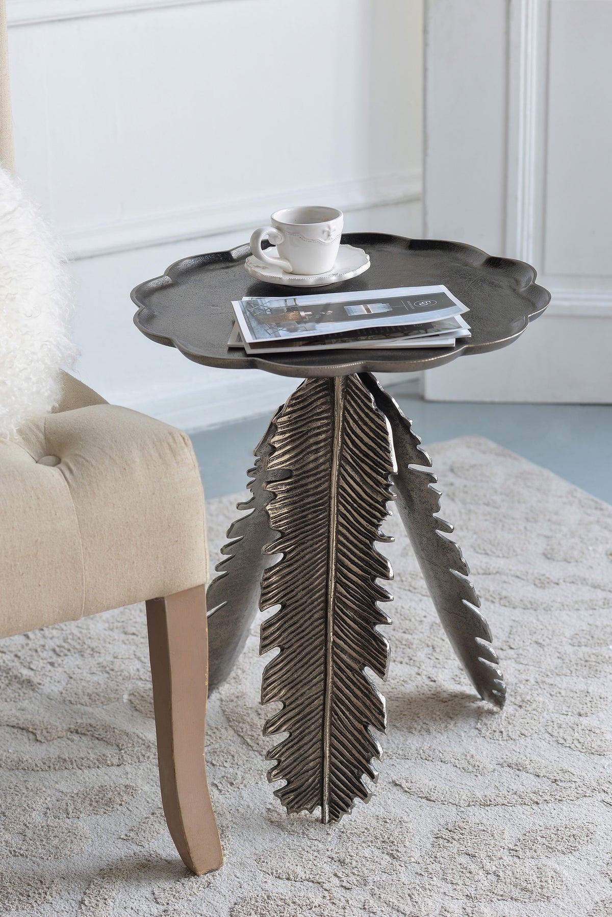 16.9x16.9x19.7 Leaf Side Table, Silver Antique Finish