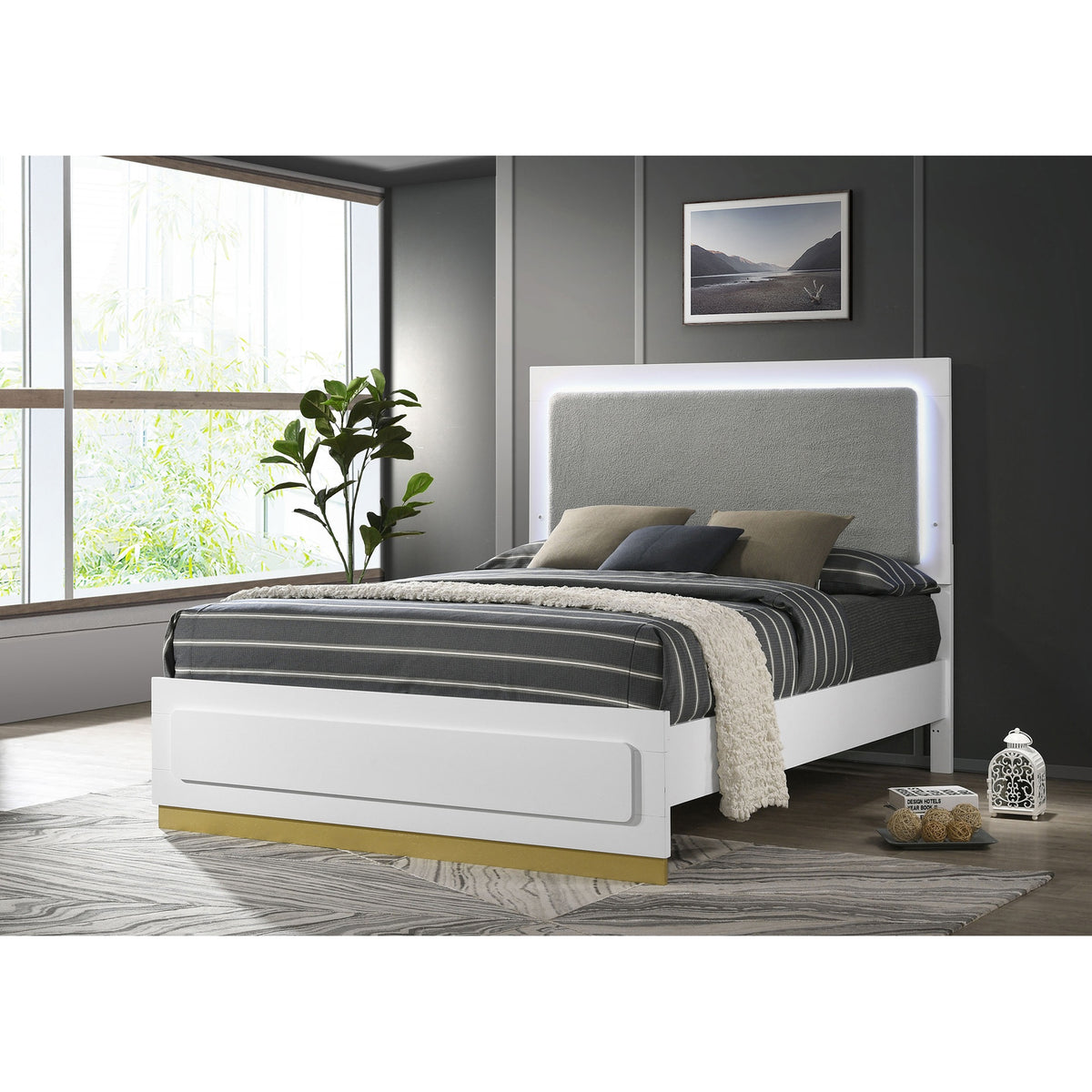 Sophia White Eastern King Panel Bed