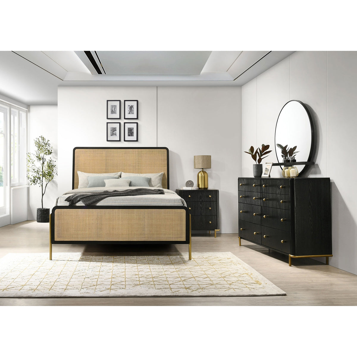 Anser Black and Natural 4-piece Eastern King Bedroom Set