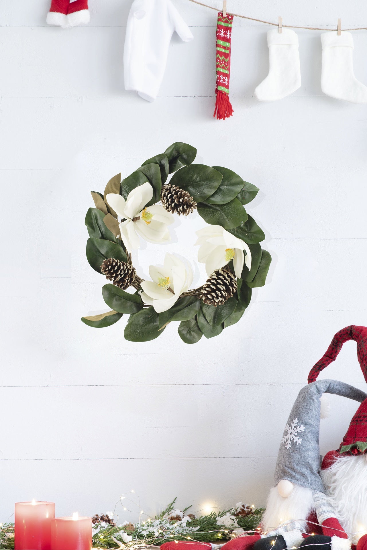 22" Creamy White Magnolia Wreath