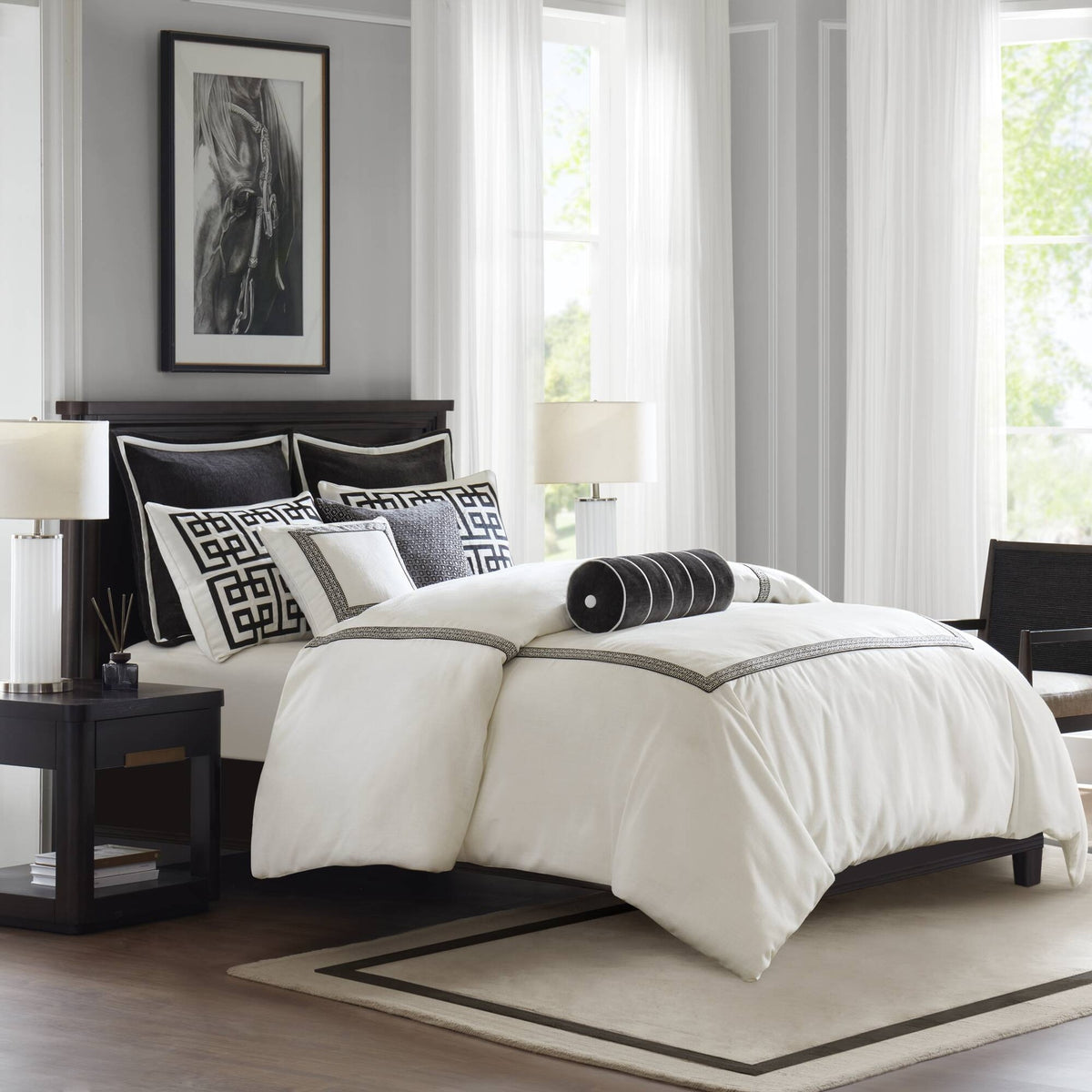 8 PCS Queen Embroidery Oversized Duvet Style Comforter Set Black/White