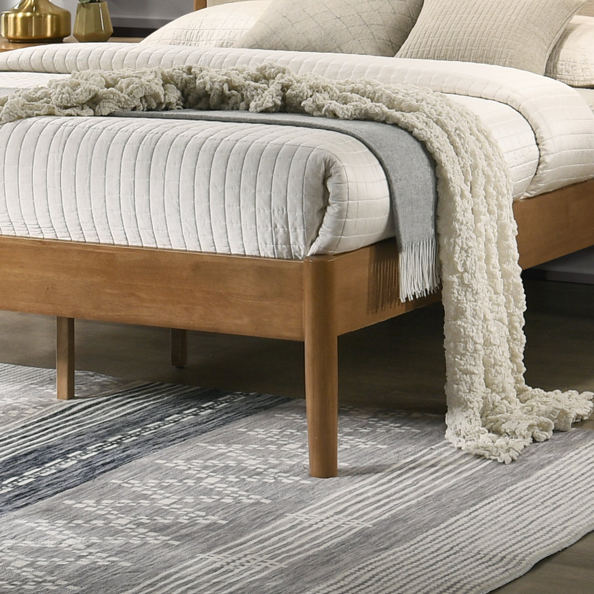 Vichy Rubberwood Platform Bed in Light Walnut, Queen