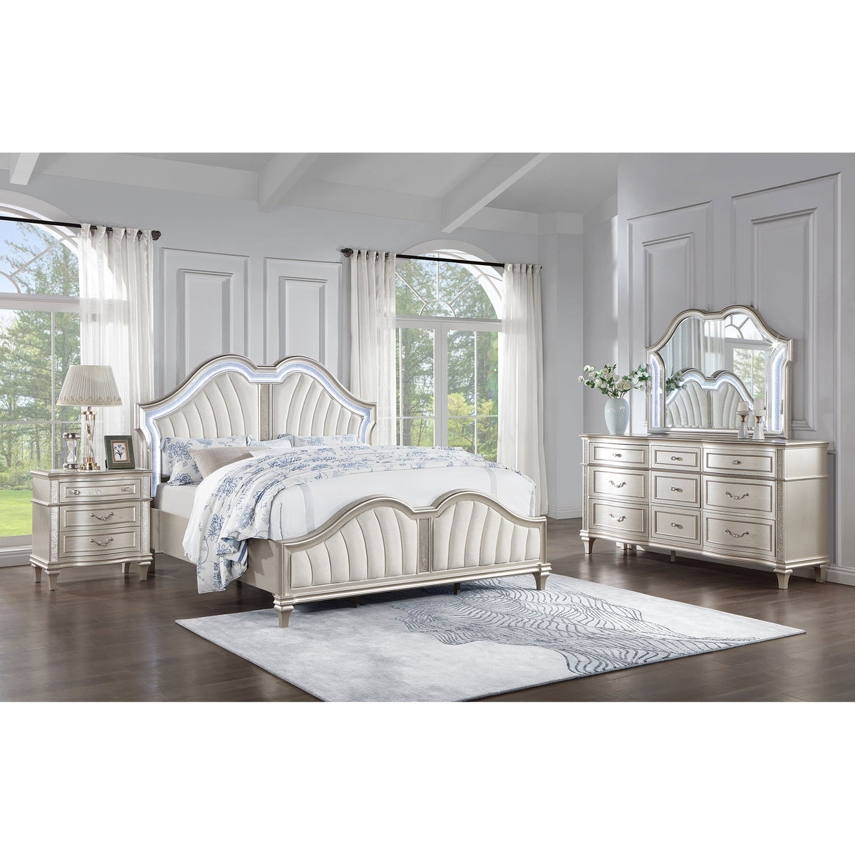 Evangeline Silver Oak 4-piece Queen Bedroom Set