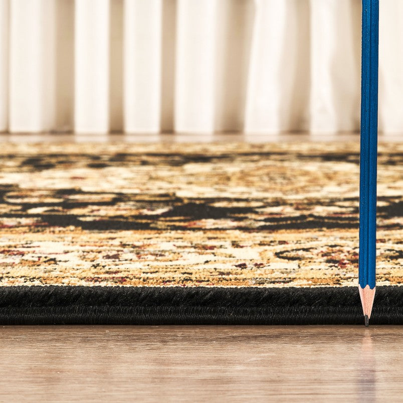 Classic GC_VIN5003 Black 5 ft. 3 in. x 7 ft. 3 in. Area Rug
