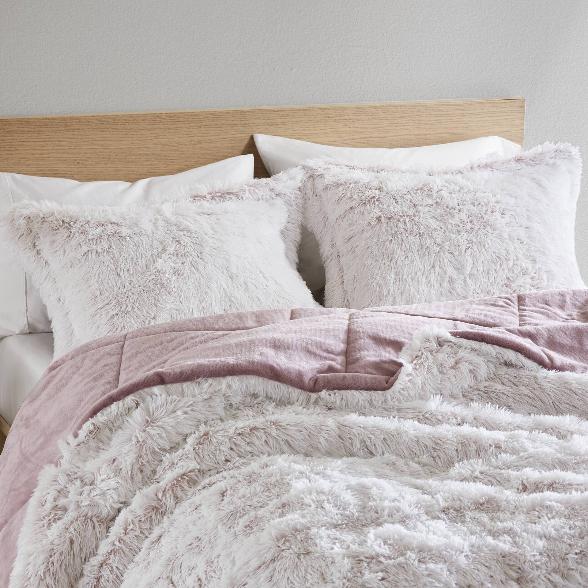 3 PCS Full/Queen Shaggy Faux Fur Comforter Mini Set Pink/White