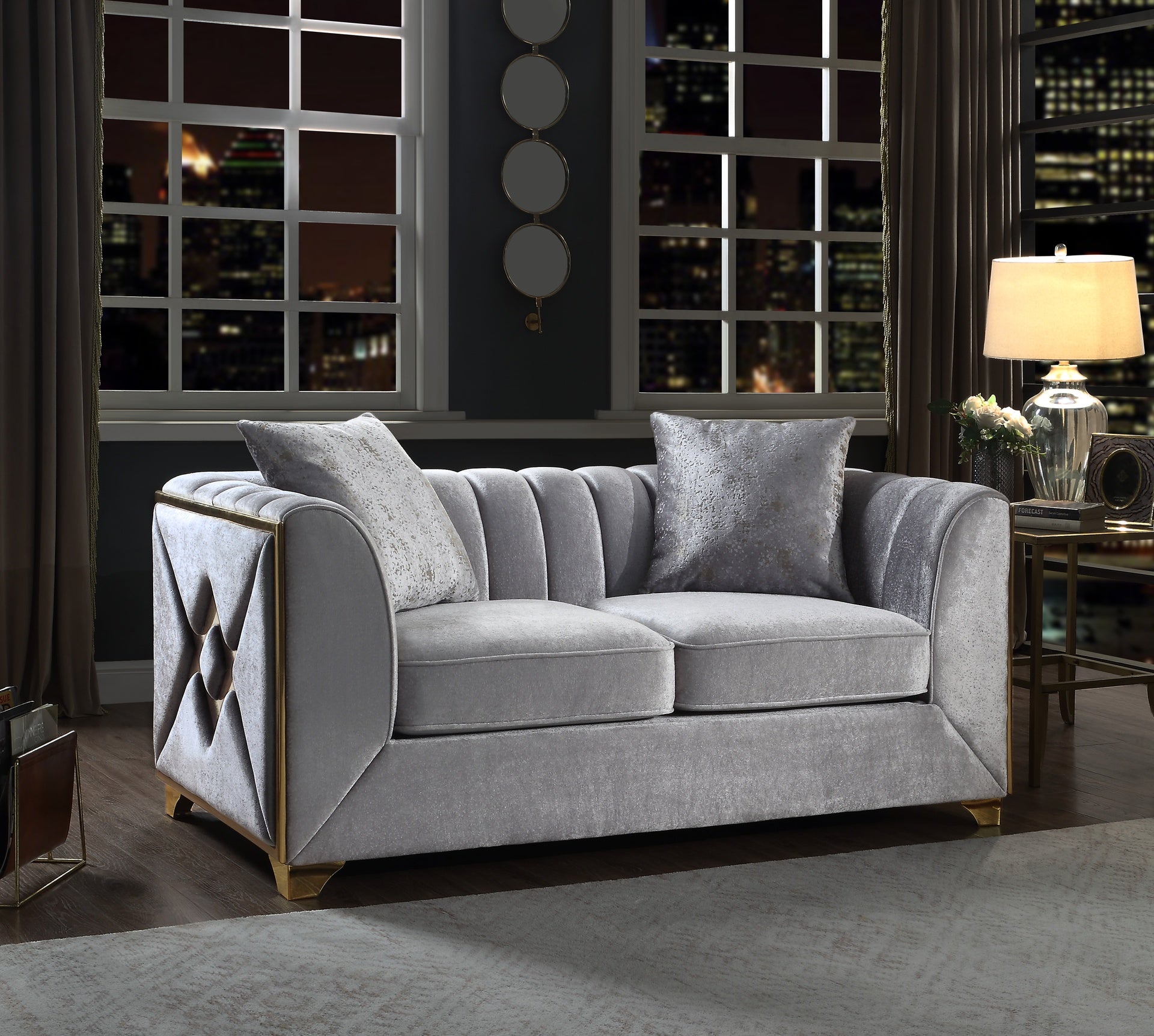 Velencia Modern Style Loveseat in Silver same as G150109222  (NJ inventory)