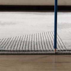 Geometrix GC_DIM1009 Gray 2 ft. 7 in. x 9 ft. 10 in. Area Rug