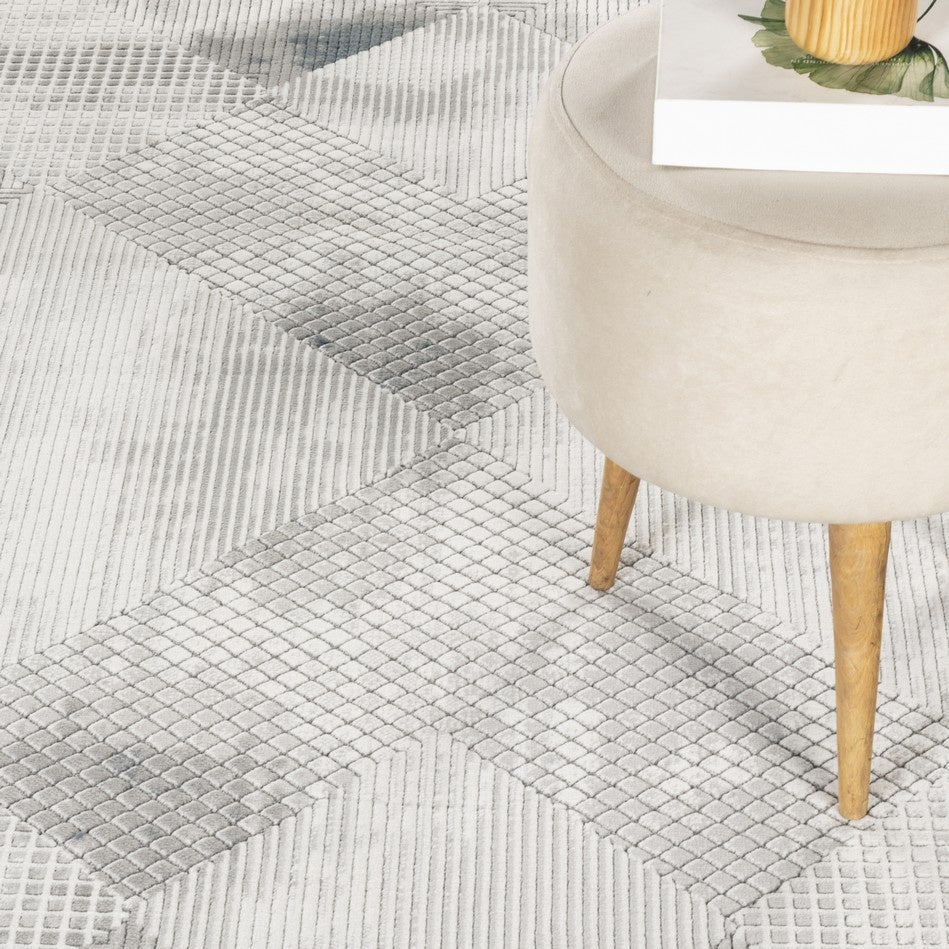 Geometrix GC_DIM1009 Gray 2 ft. 7 in. x 9 ft. 10 in. Area Rug