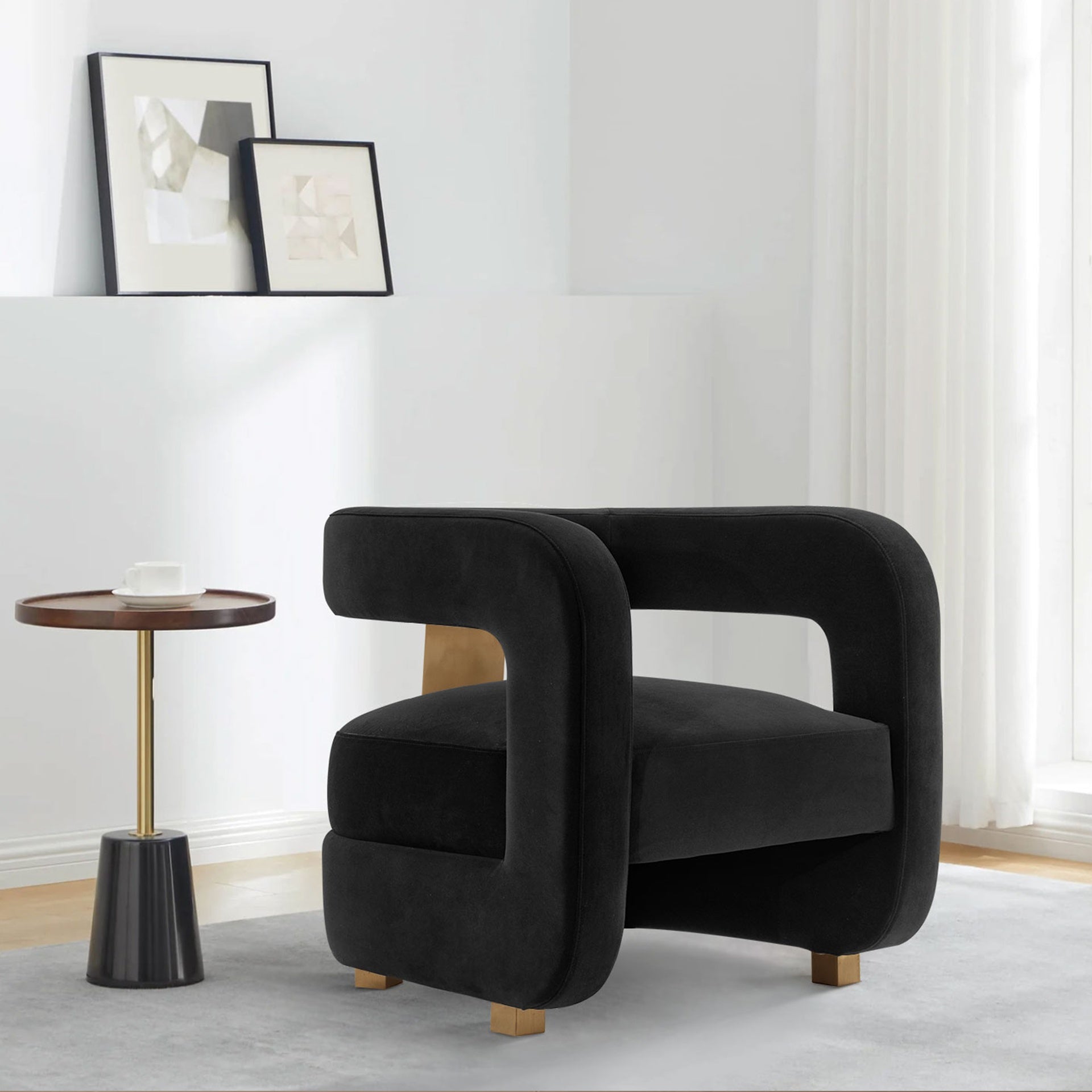 Lounge Chair in Black