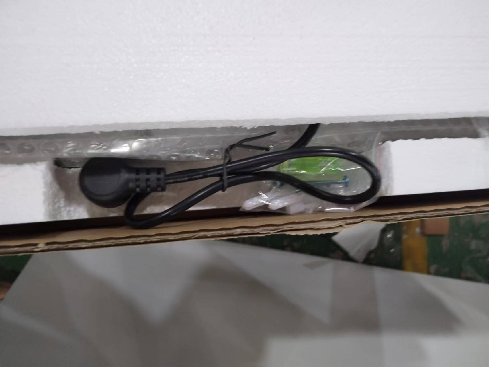 6028 inch  Bathroom LED mirror Anti- fog mirror with button