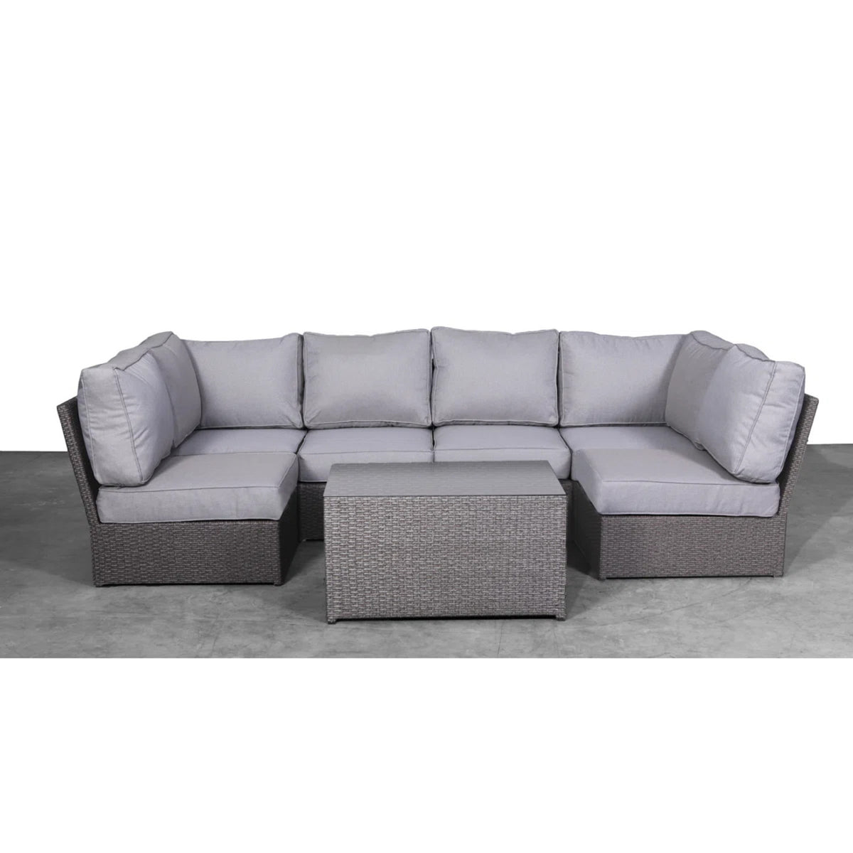 Fully Assembled 4-Person Outdoor Wicker Sectional Set with Cushions