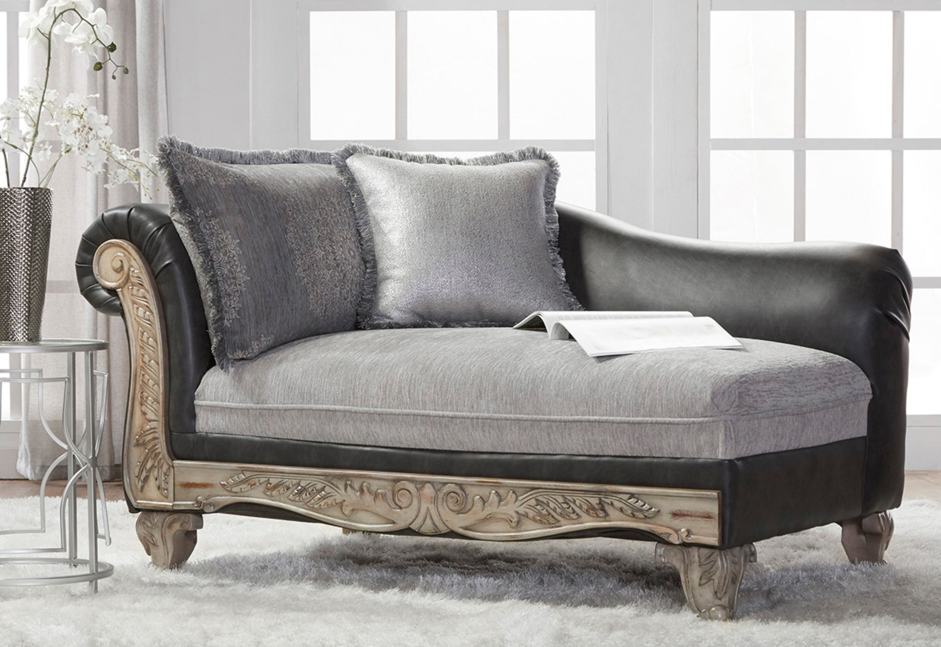 San Marino 2-Tone Fabric Wooden Frame Chaise