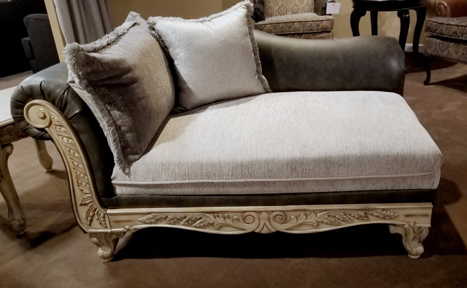 San Marino 2-Tone Fabric Wooden Frame Chaise