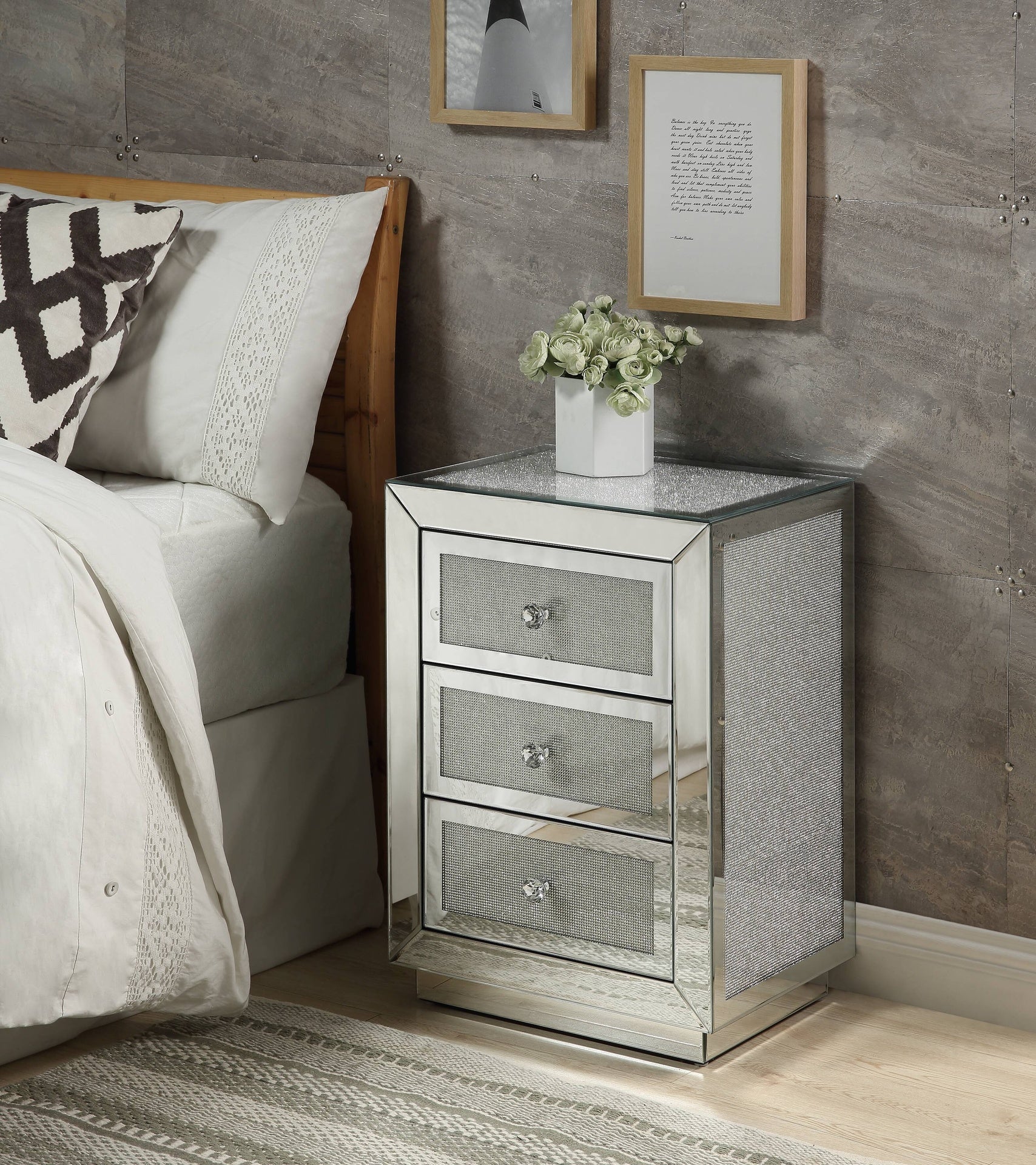 Noralie Mirrored & Faux Dimaonds Accent Table