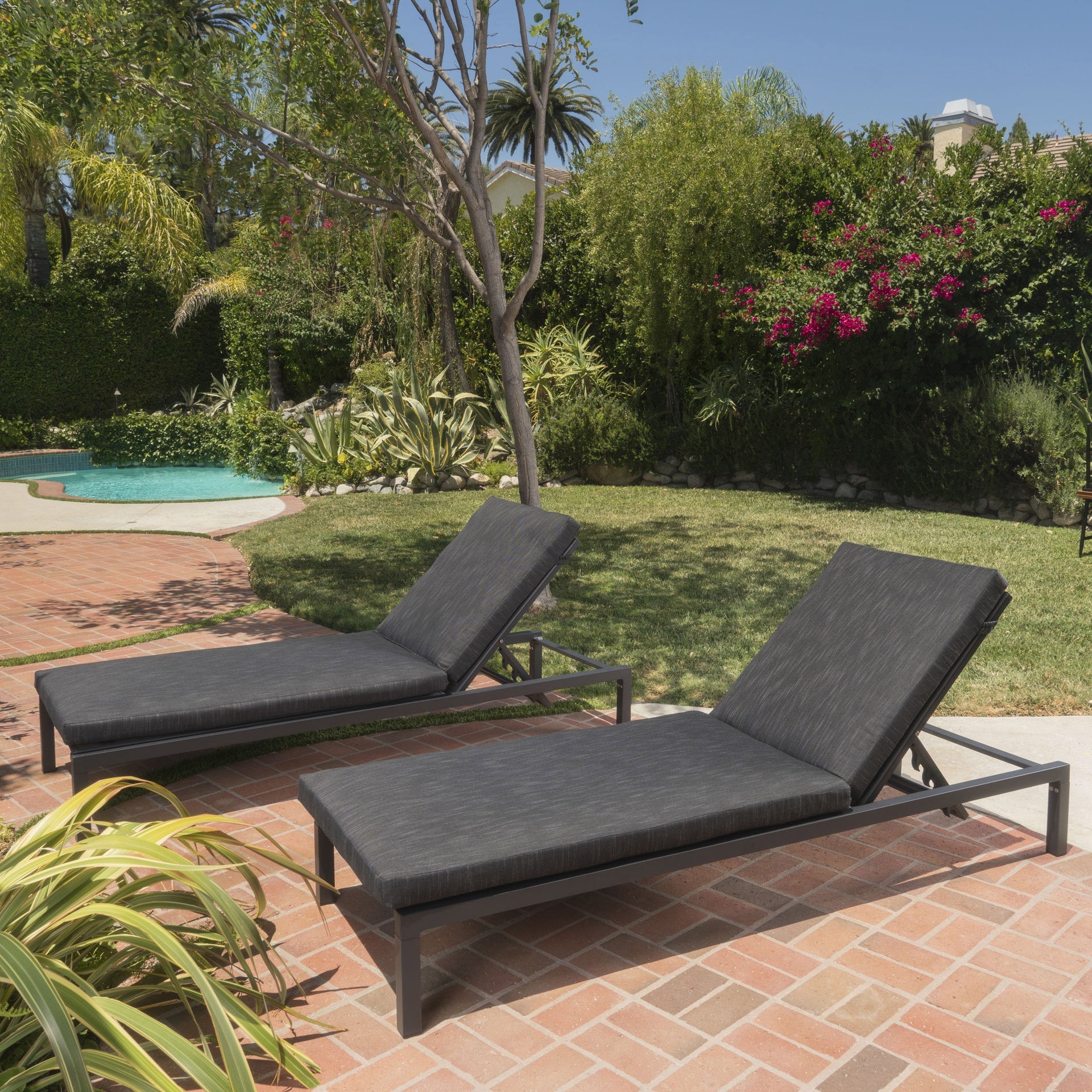 NAVAN CHAISE LOUNGE - DARK GREY