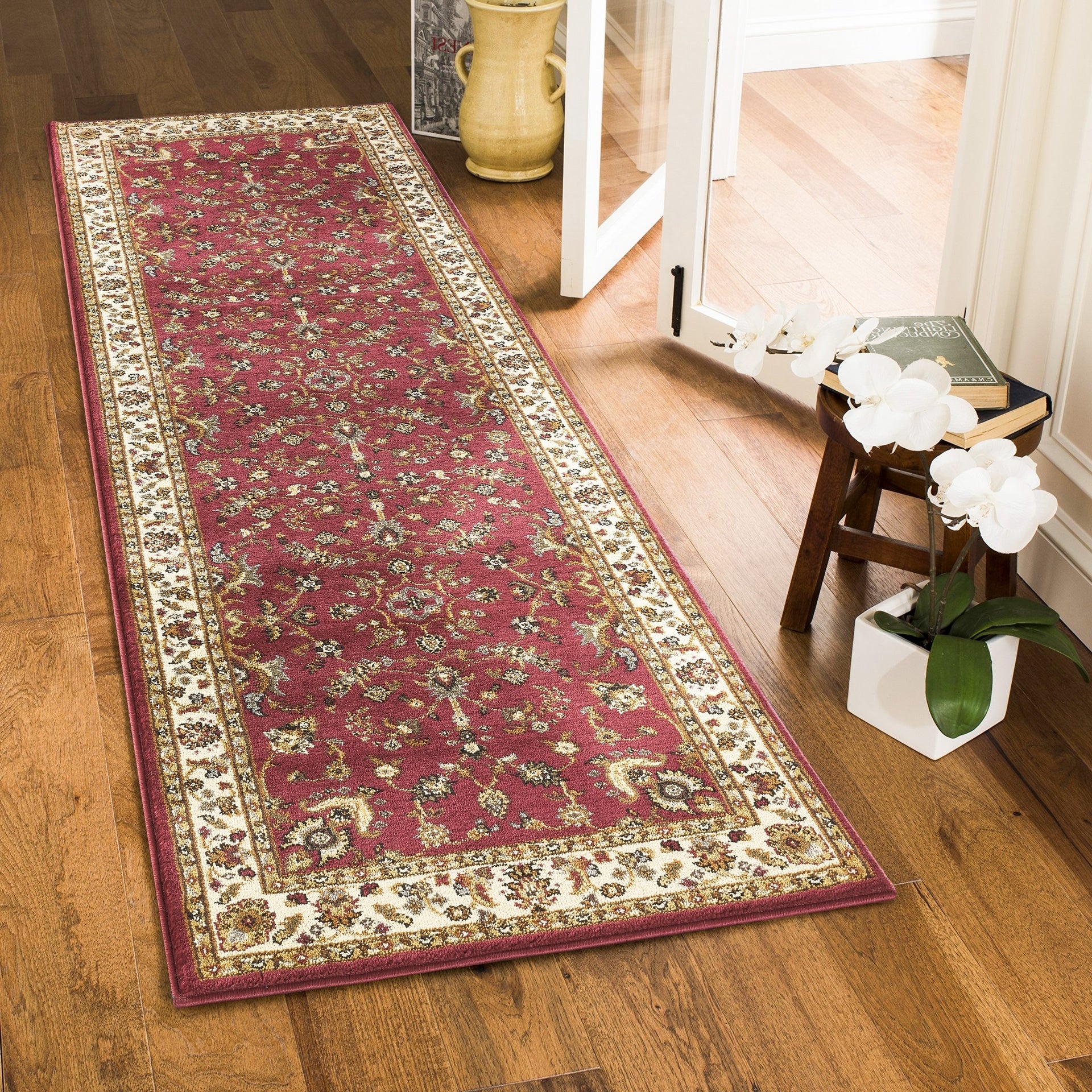 Classic GC_VIN5006 Red 2 ft. 7 in. x 7 ft. 3 in. Area Rug