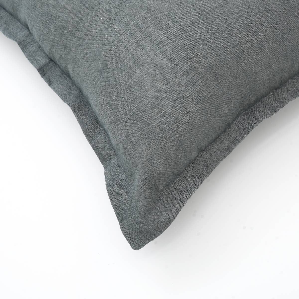 Linen Solid Cushion with Flanges-22 X 22 Inch