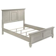 Hazelwood Distressed White Queen Panel Bed