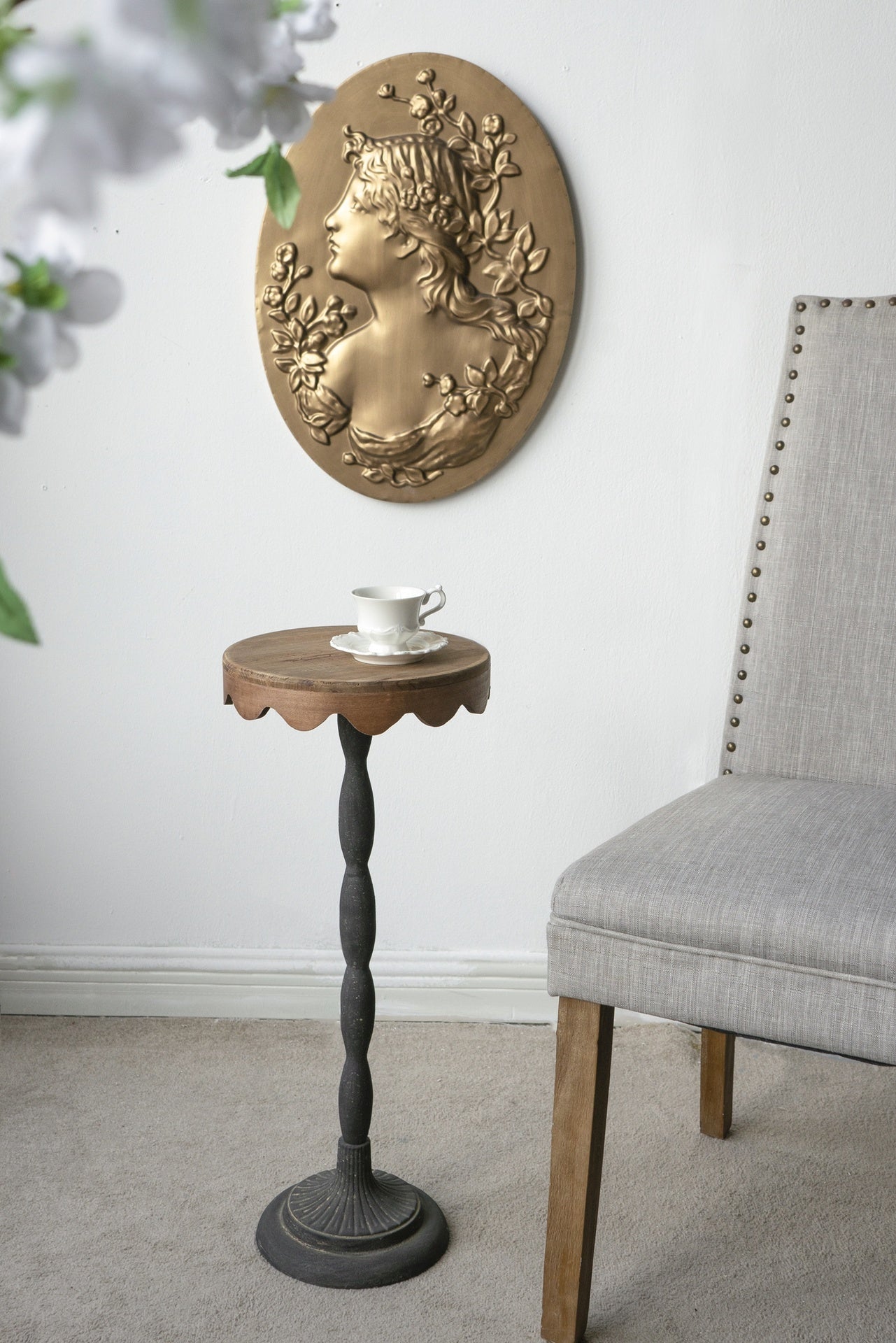 D10.5x25.5" Black Iron Side Table with Scalloped Brown Wooden Top