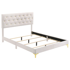 James White 4-piece Eastern King Bedroom Set