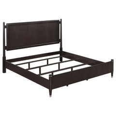 Niguel Brown 4-piece Poster Bedroom Set