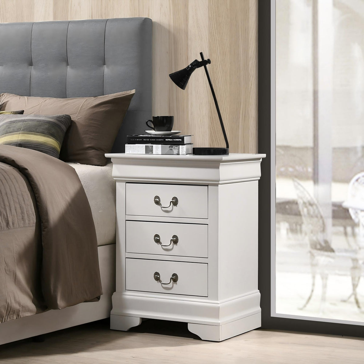 Charming White Traditional Nightstand