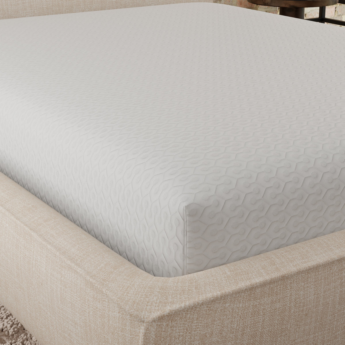 Snow Soft Circular Poly Knit with HEIQ Cooling Water Resistant Mattress Protector Full