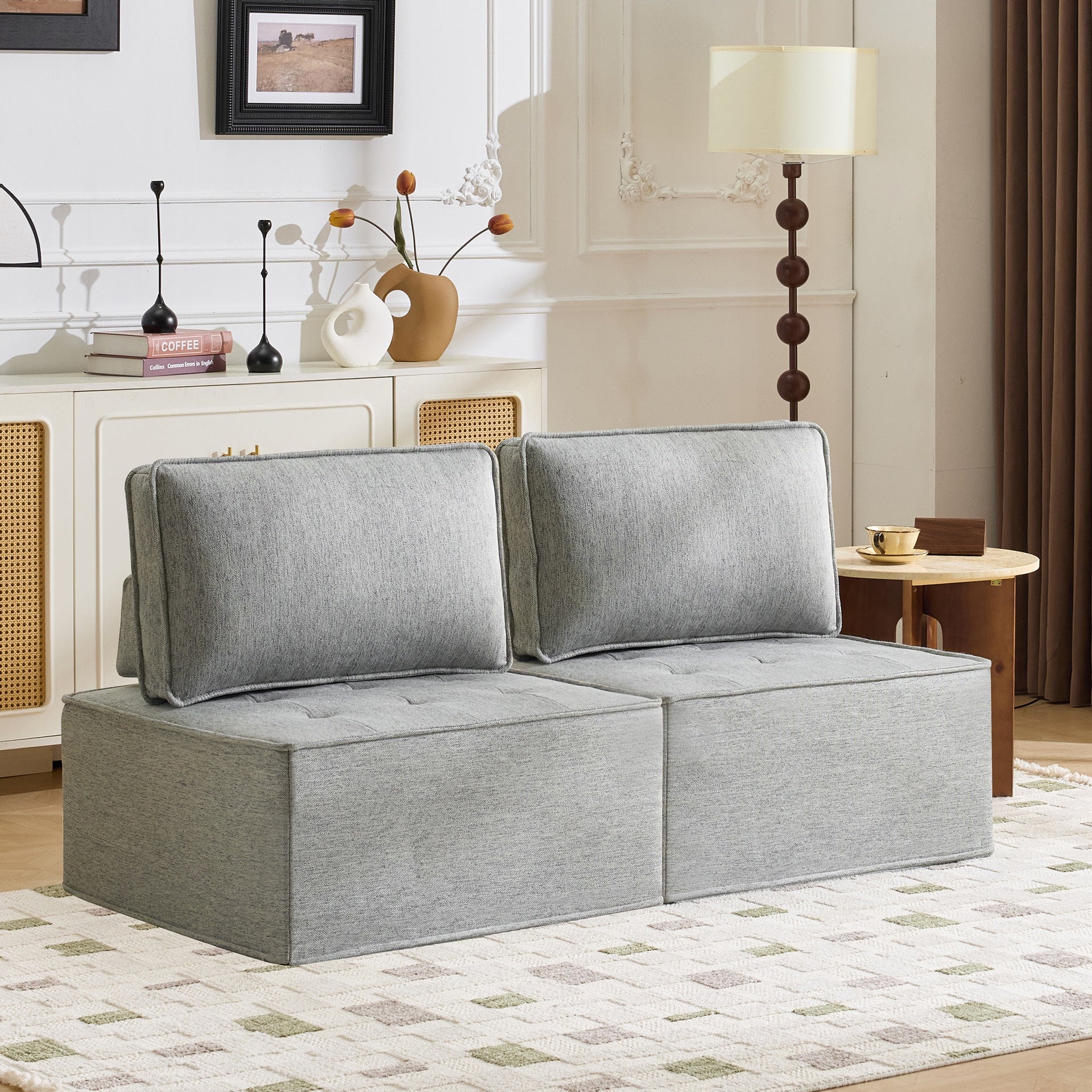 The light gray linen wooden frame sofa can be freely spliced, meeting various needs such as in small apartment living rooms and adapting to various decoration styles."