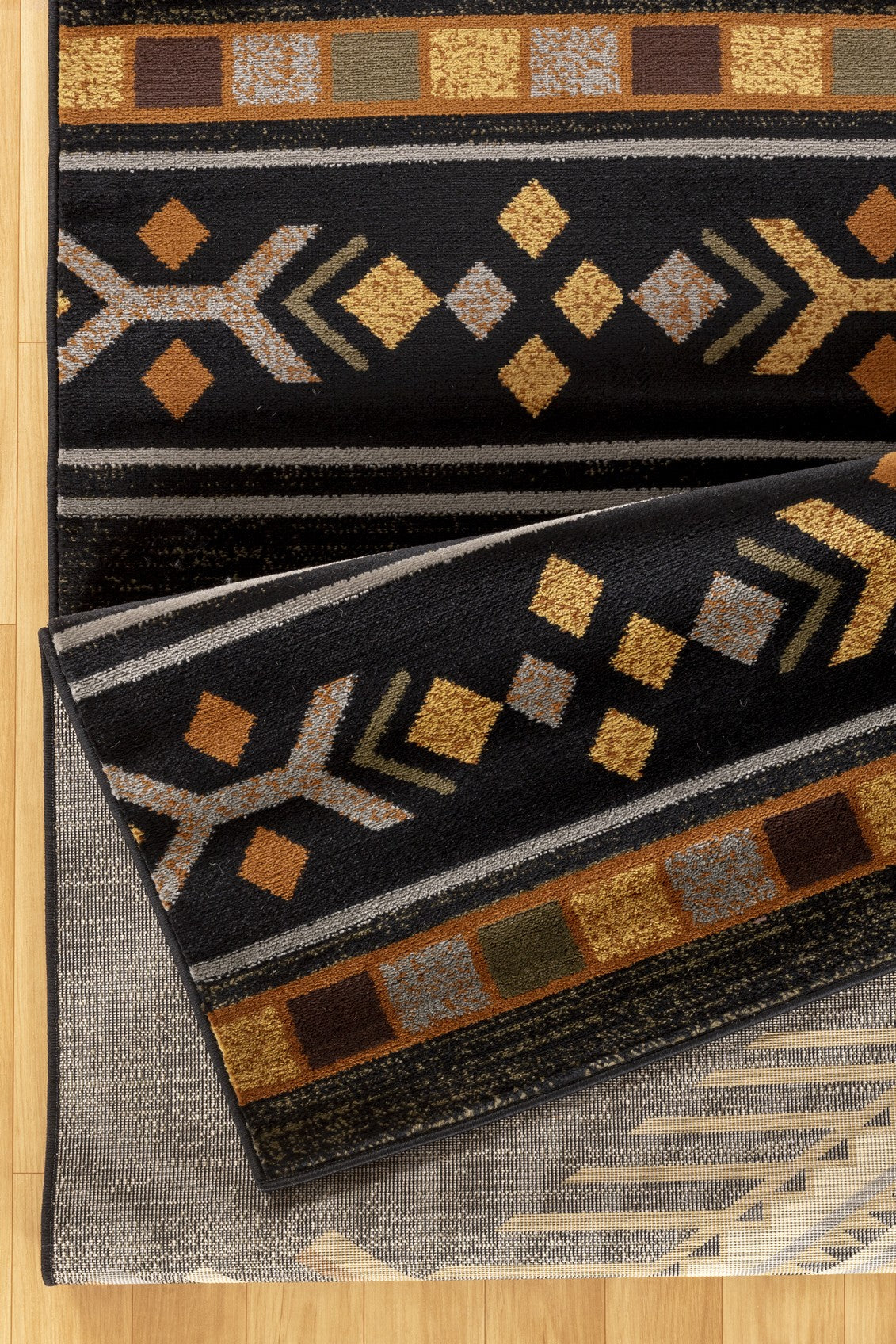 Tribes GC_YLS4001 Black 2 ft. 7 in. x 7 ft. 3 in. Southwest Area Rug