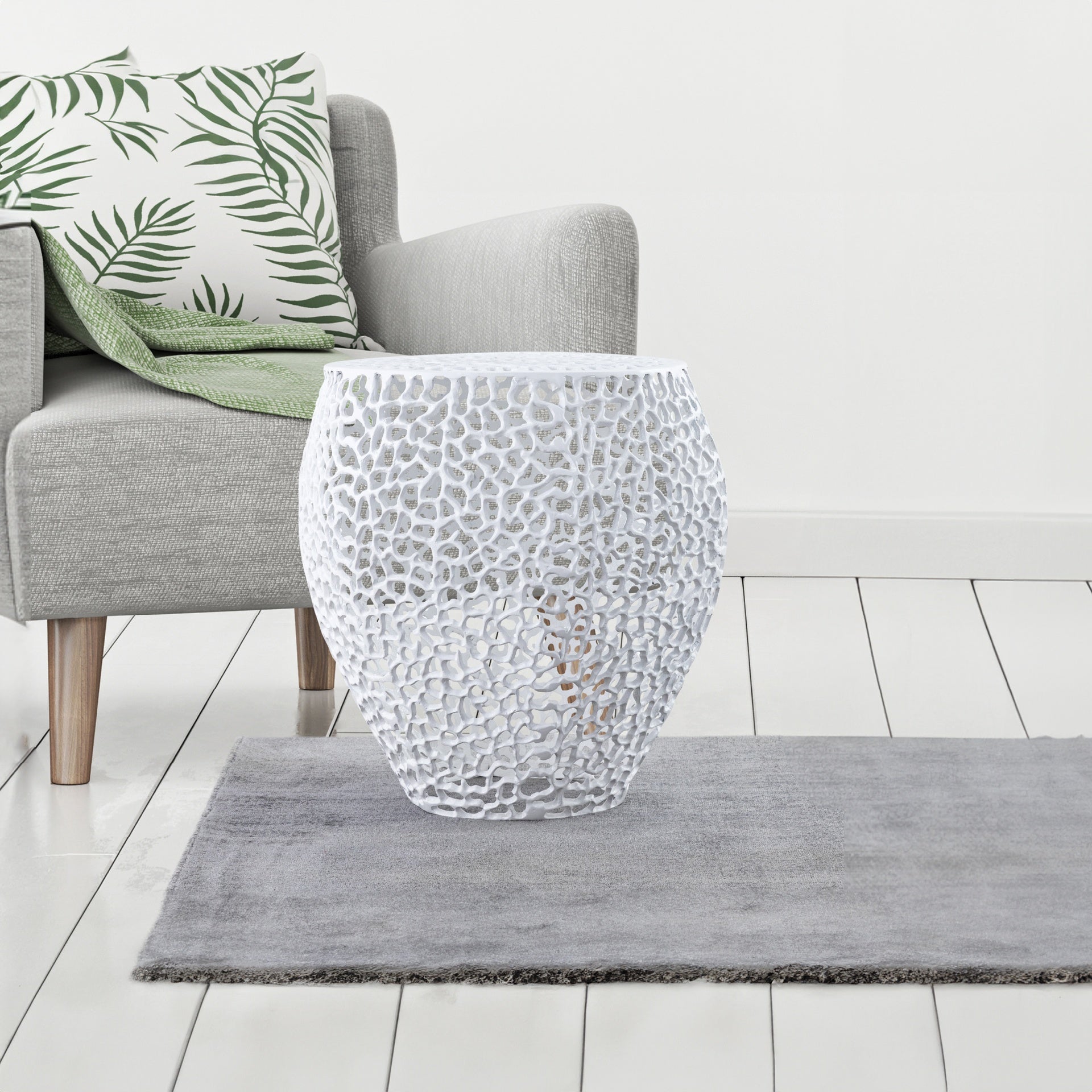 ET3403-18 Side Modern Table White  same as B009140737 (CA inventory)