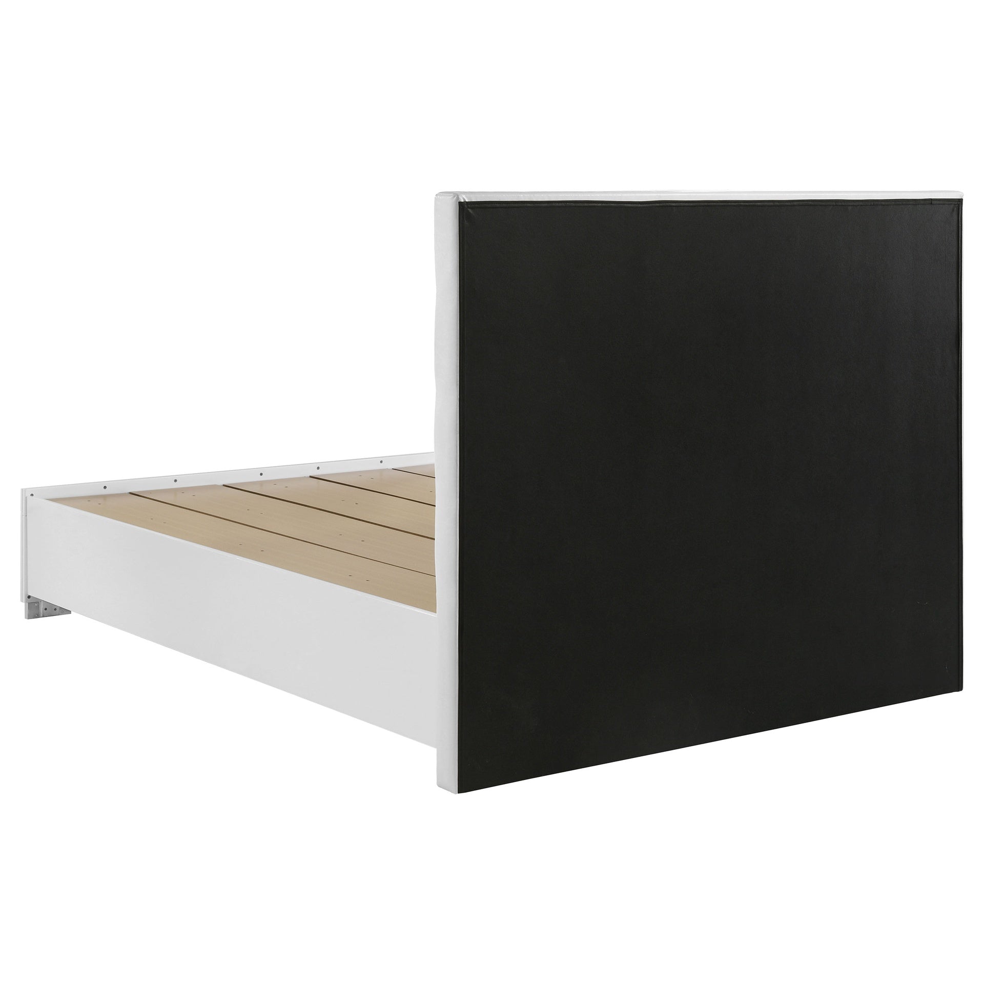 Dulcey White 5-piece Queen Bedroom Set