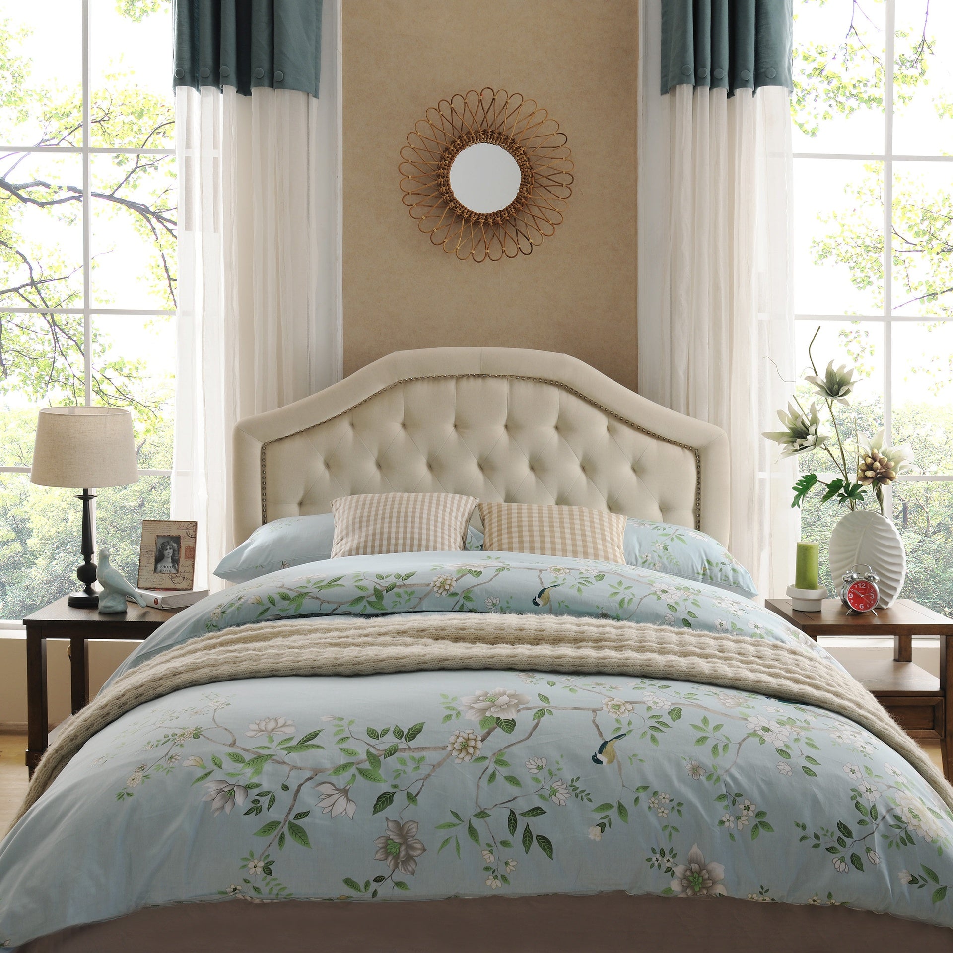 Tufted Upholstered Headboard Queen Size, Solid Wood Head Board with Durable Metal Legs, Adjustable Height Queen headboard with Nailhead Trim in Bedroom