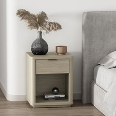 Nightstand in Natural