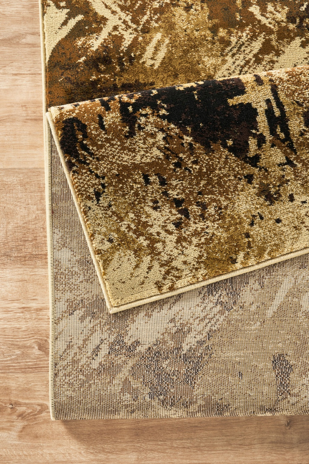 Joy GC_BLI6063 Multi 5 ft. 3 in. x 7 ft. 3 in. Area Rug