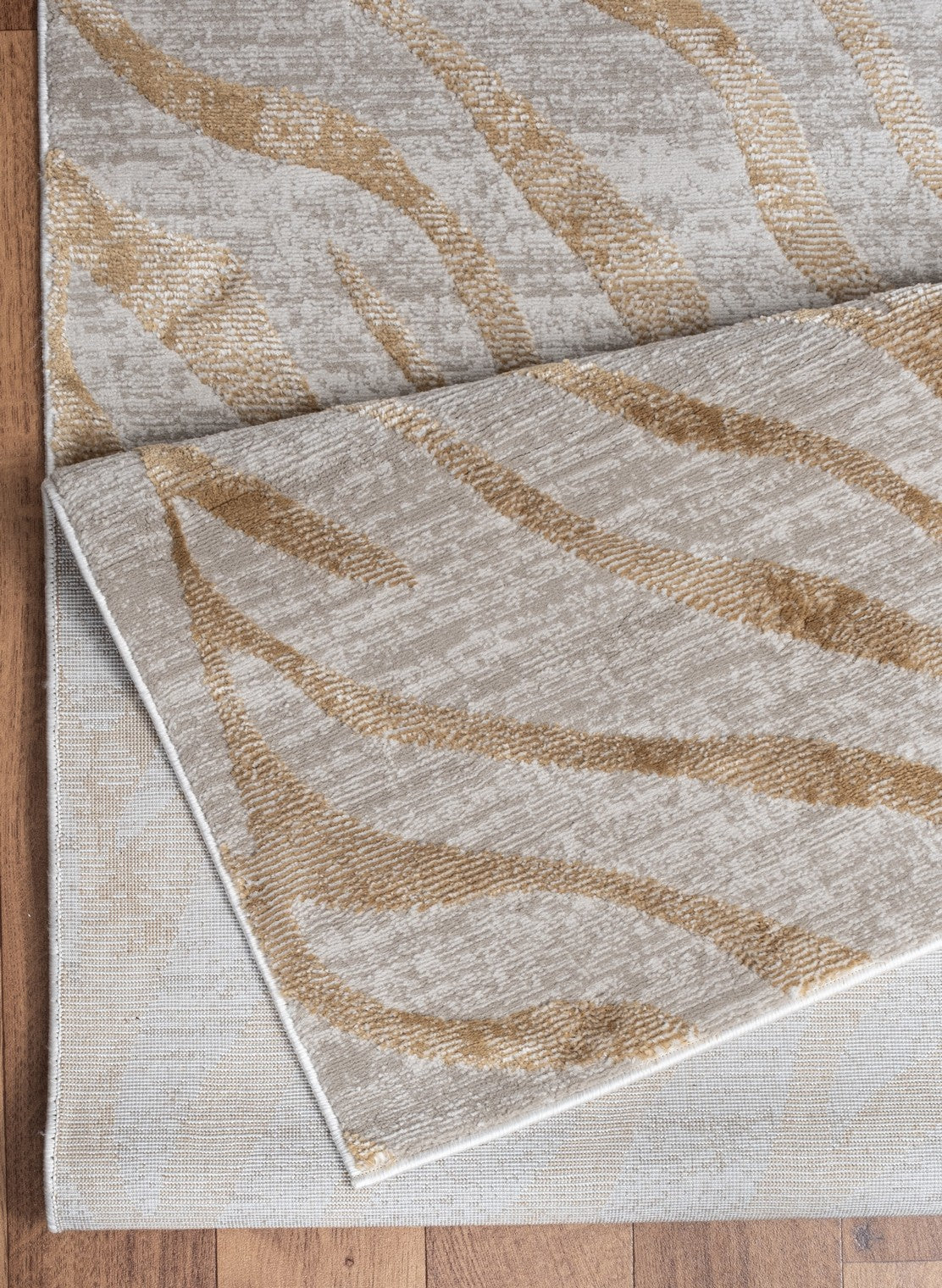 Elegance GC_CNC6007 Gold 2 ft. 7 in. x 7 ft. 3 in. Area Rug