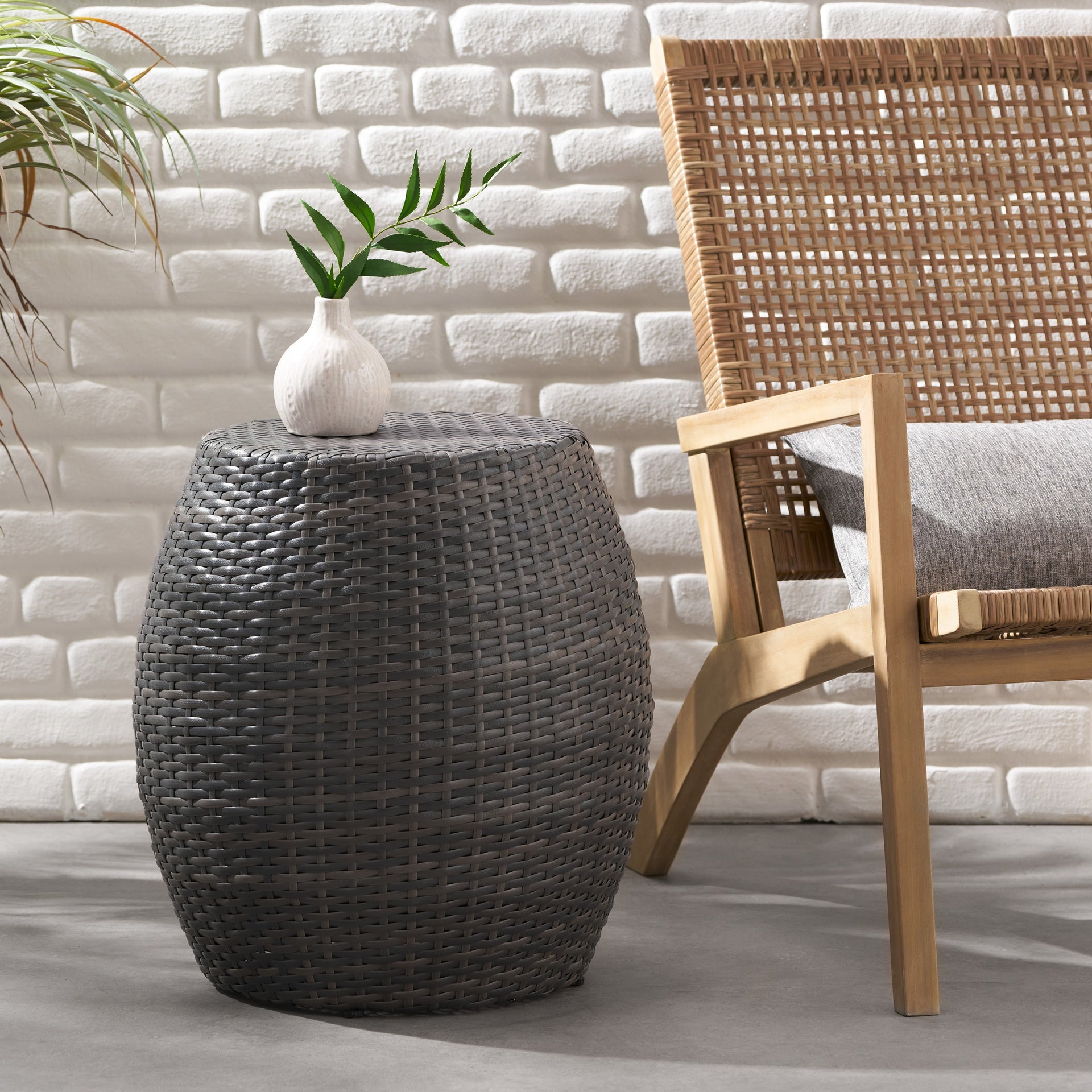 Outdoor Wicker 14.00" Patio Side Table