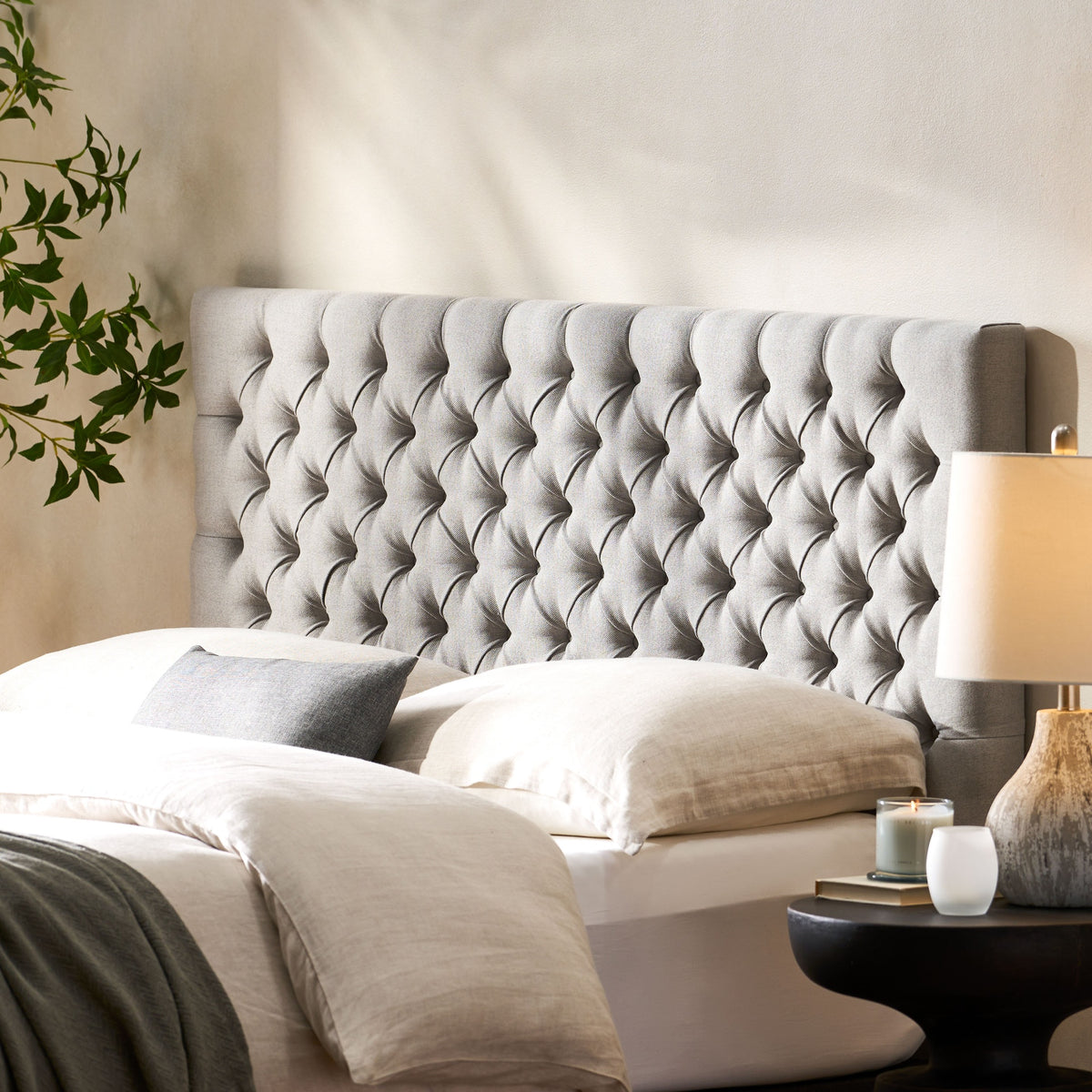Tufted Upholstered Queen Size Bed Headboard in Modern Button Design, Adjustable Solid Wood Head Board, Solid Wood Head Board with Durable Metal Legs in Bedroom
