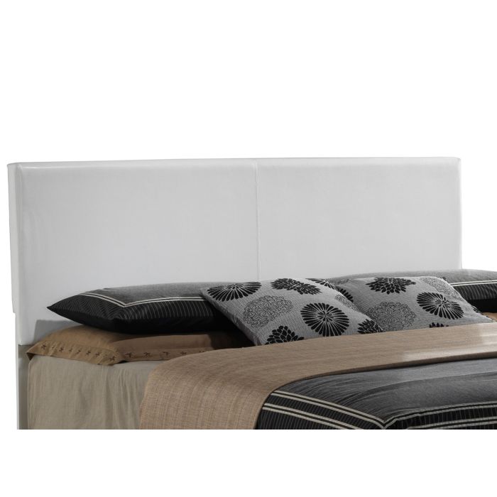 Elegant Casual Full Bed In White Finish